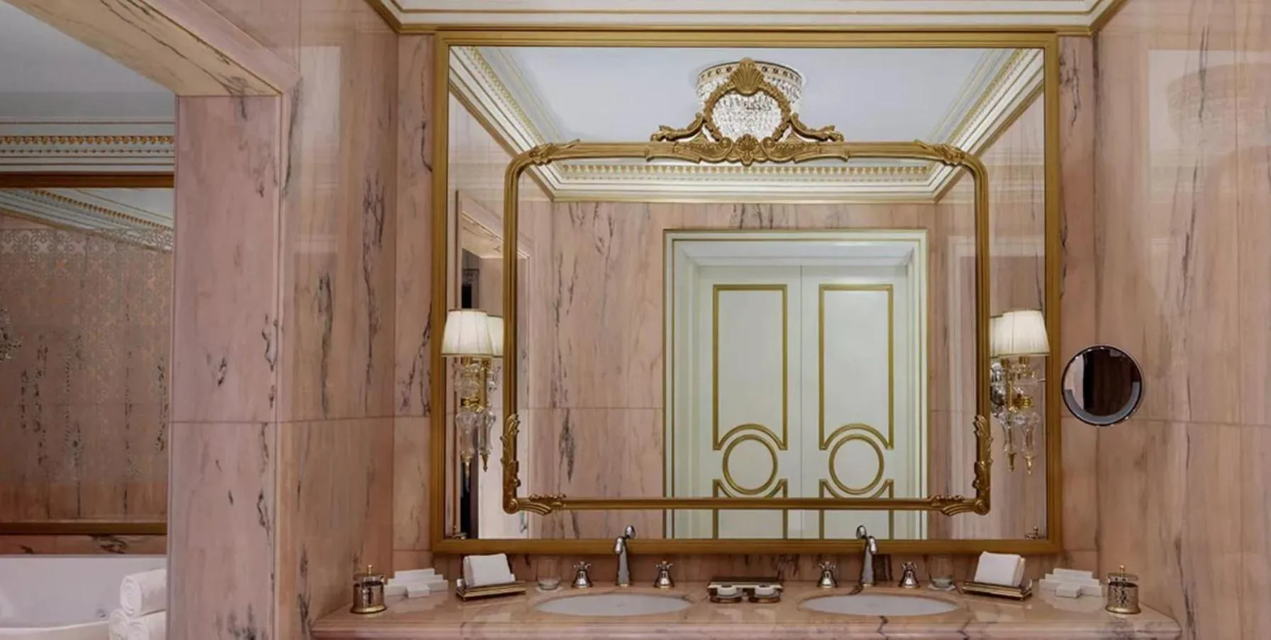 Bathroom in Raffles The Palm