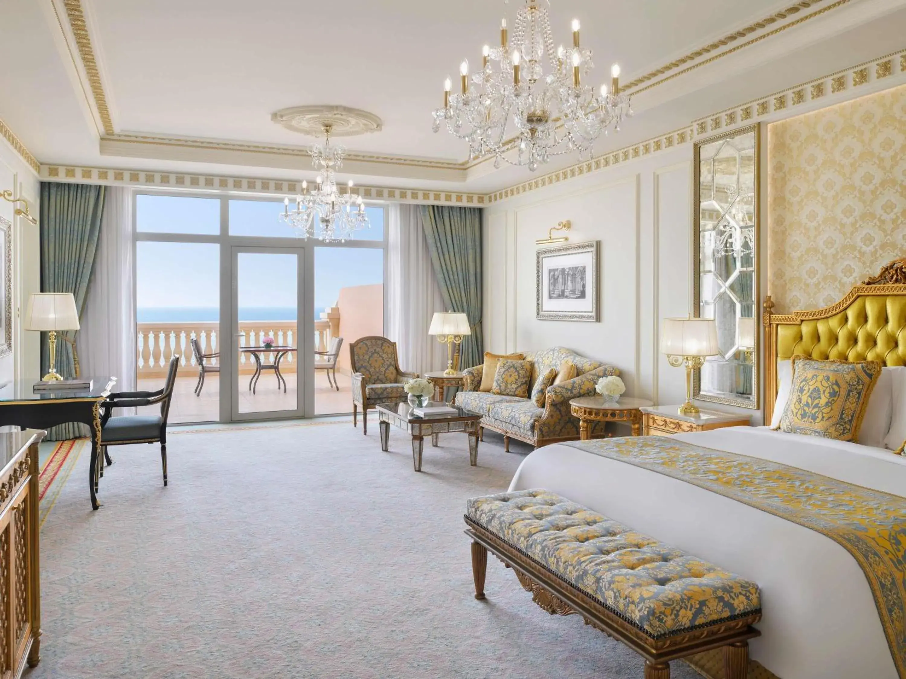 Raffles Club Ocean Room - Lounge Access in Raffles The Palm Raffles Club Ocean Room - Lounge Access in Raffles The Palm