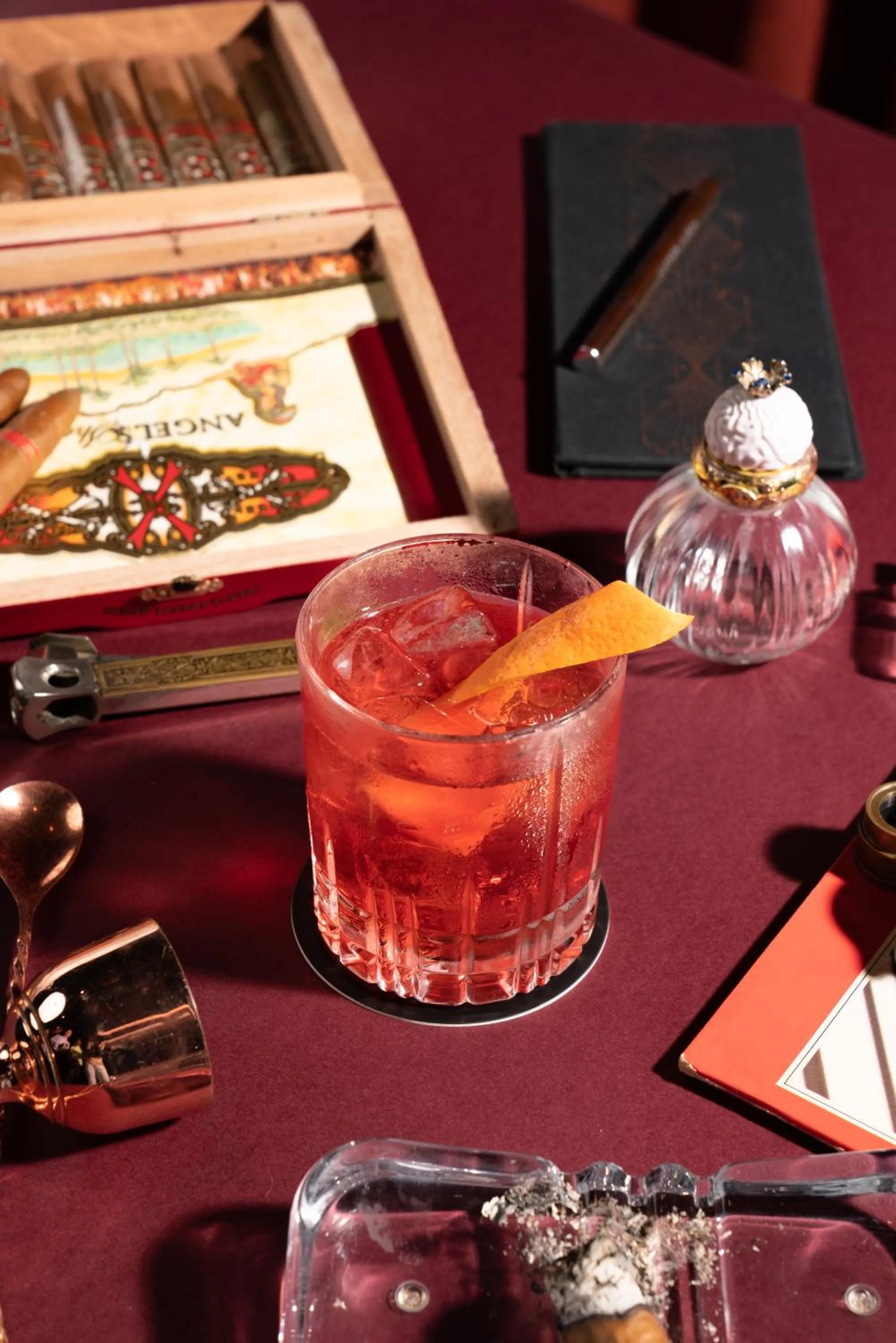 Lounge or bar in Raffles The Palm