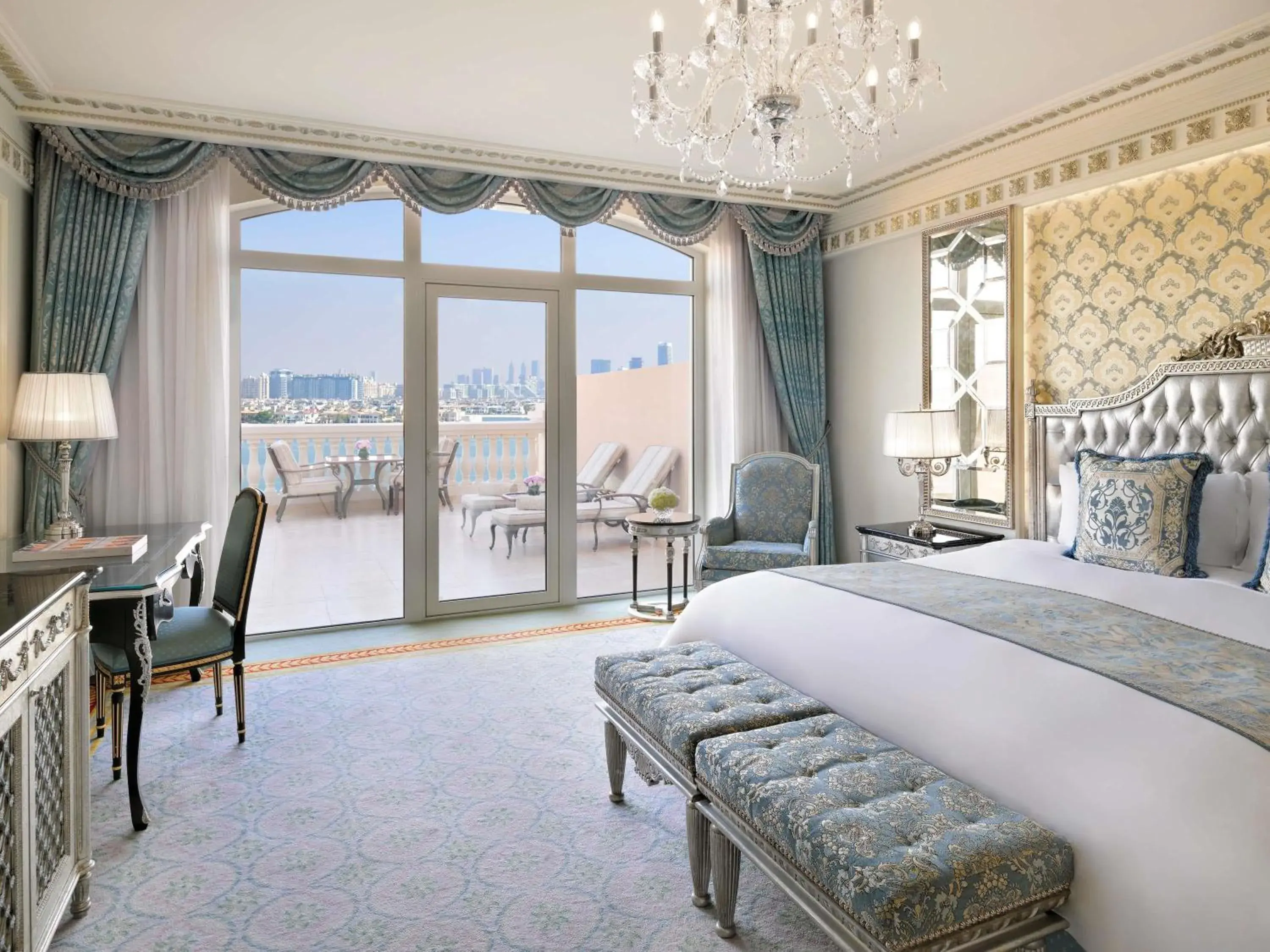 Raffles Club Palm Room - Lounge Access in Raffles The Palm Raffles Club Palm Room - Lounge Access in Raffles The Palm