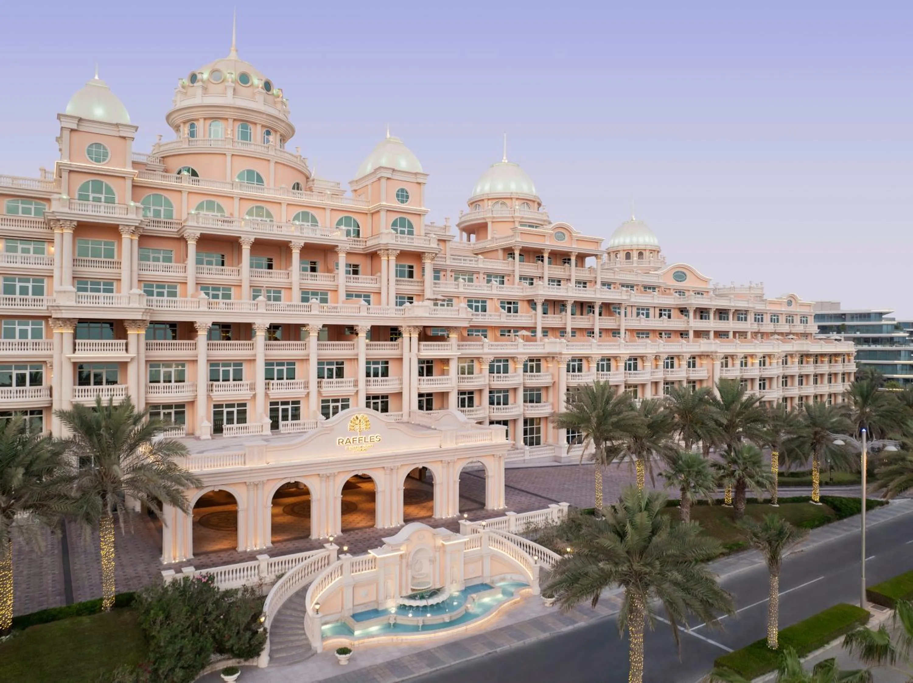 Property building in Raffles The Palm