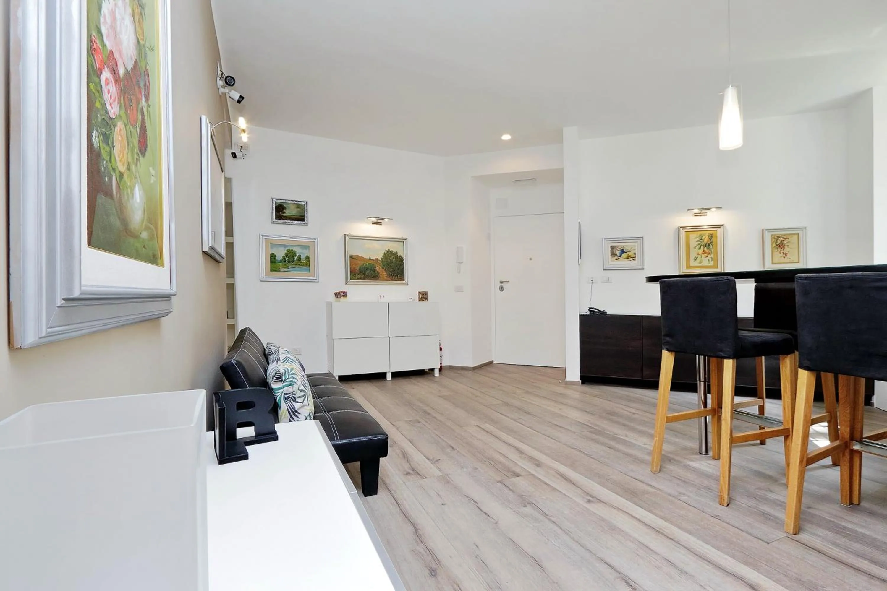 Communal lounge/ TV room in Victory Rooms