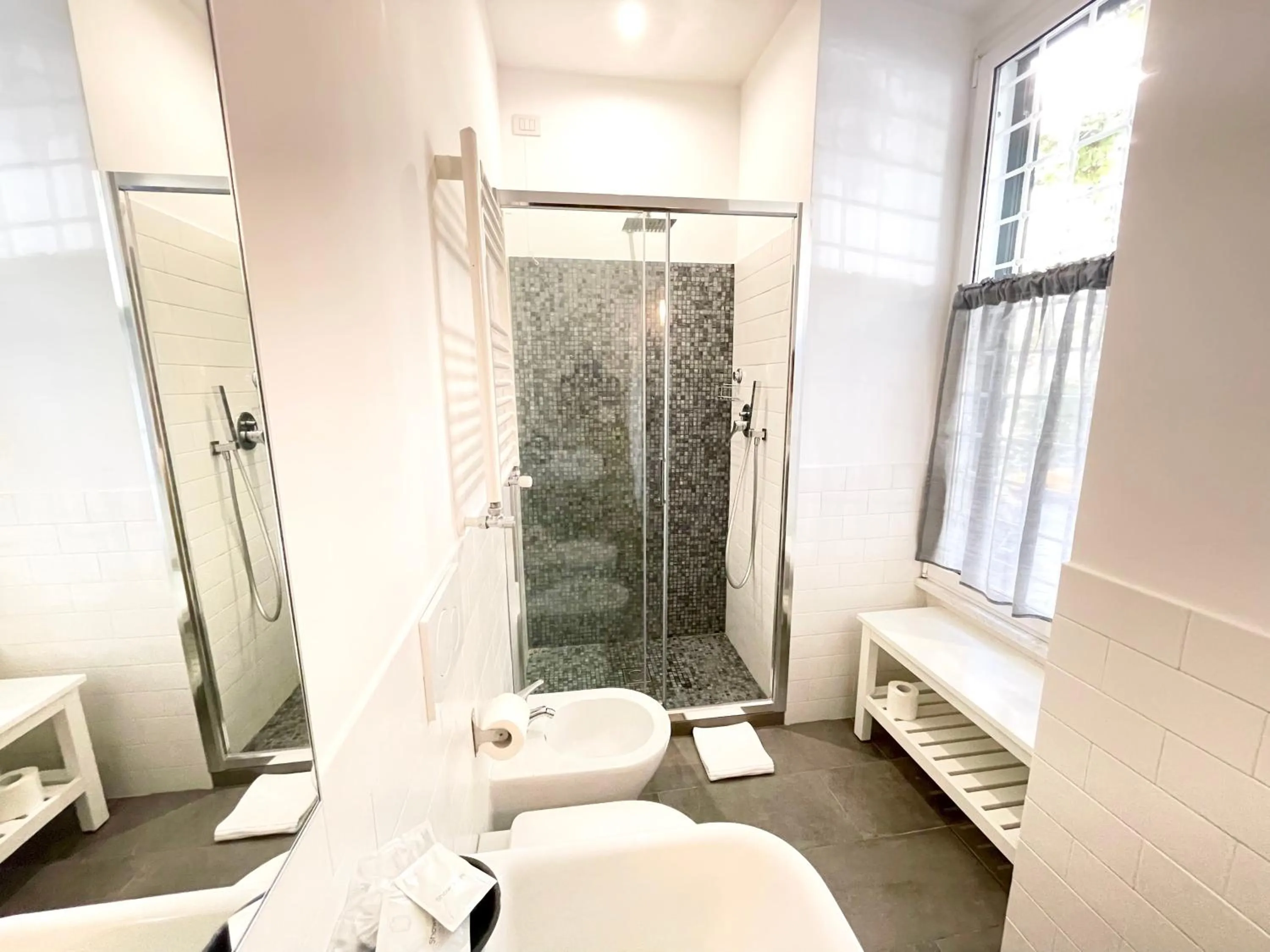 Bathroom in Victory Rooms