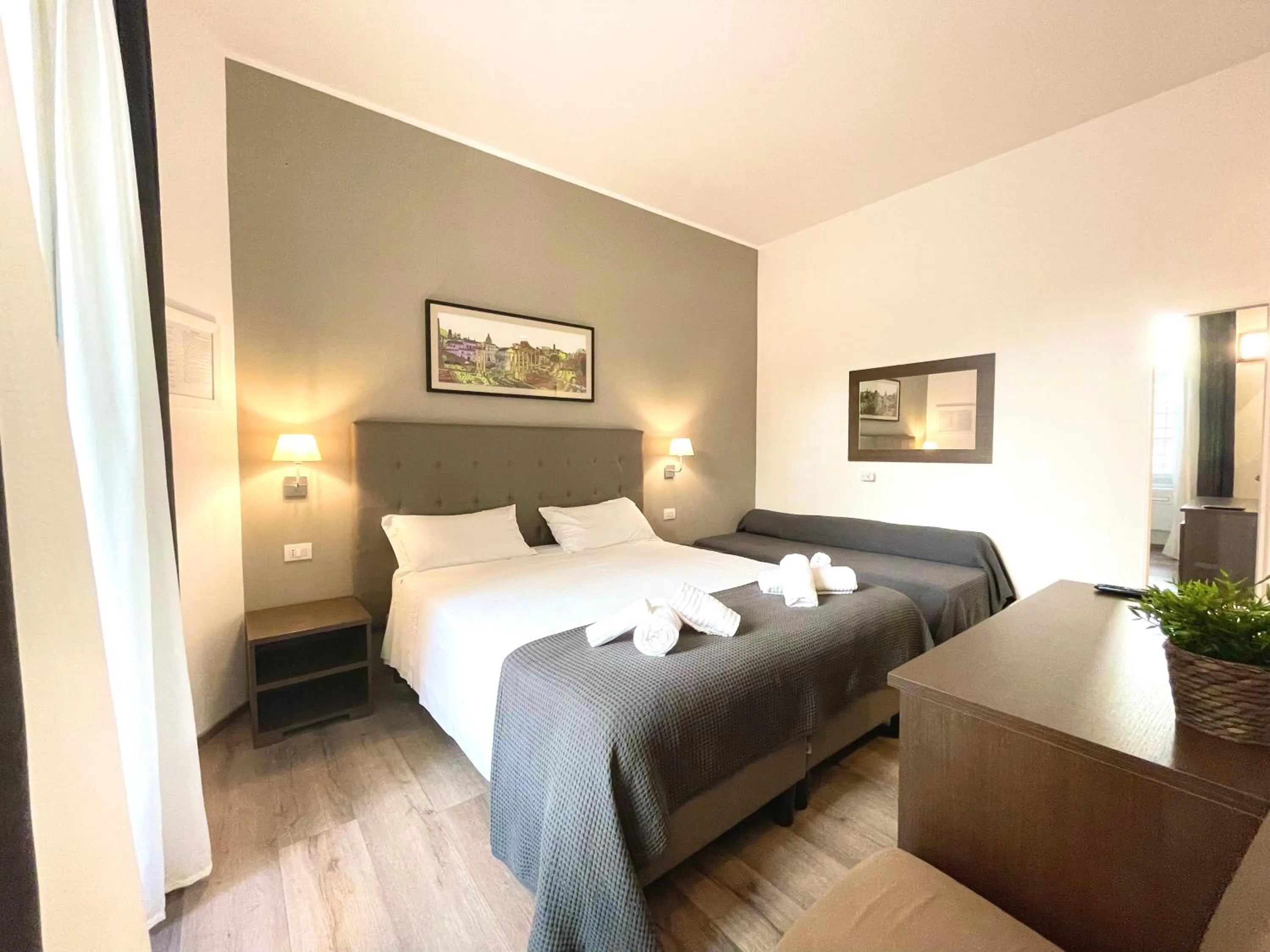 Bedroom, Bed in Victory Rooms