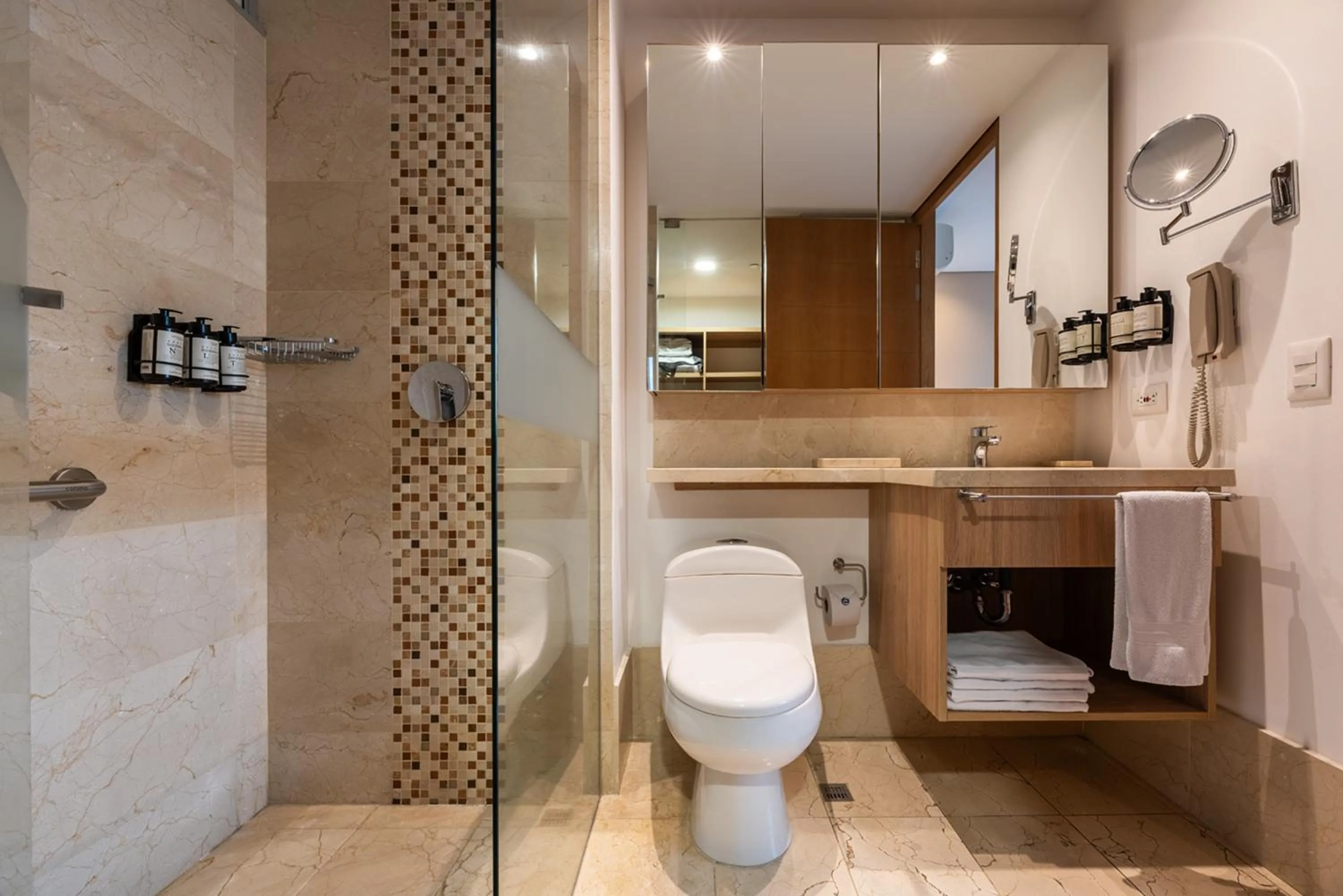 Bathroom in Estelar La Torre Suites