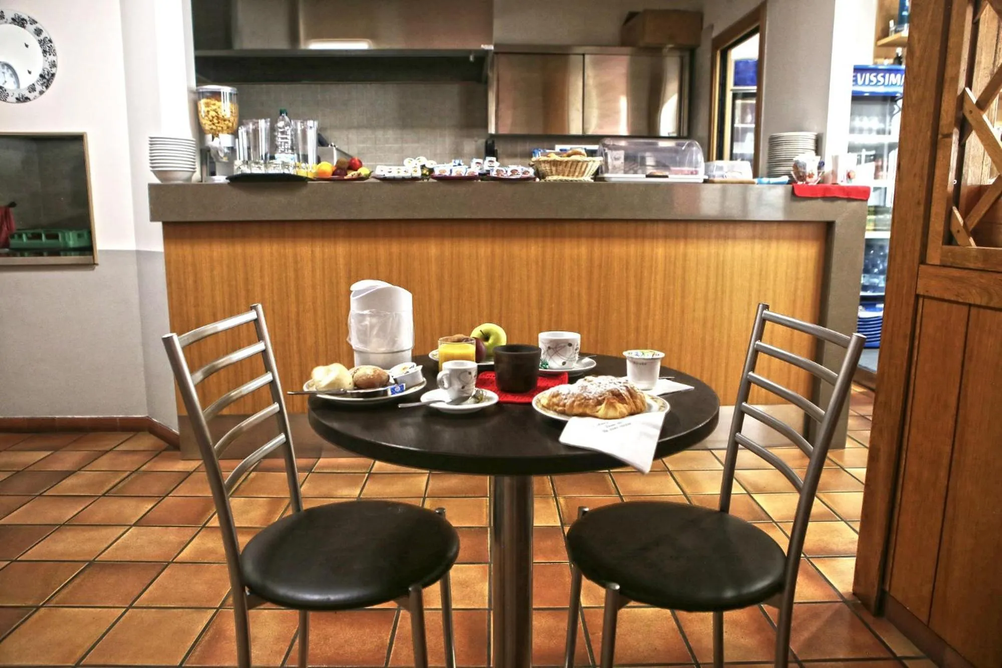 Restaurant/places to eat in Albergo Gusmeroli