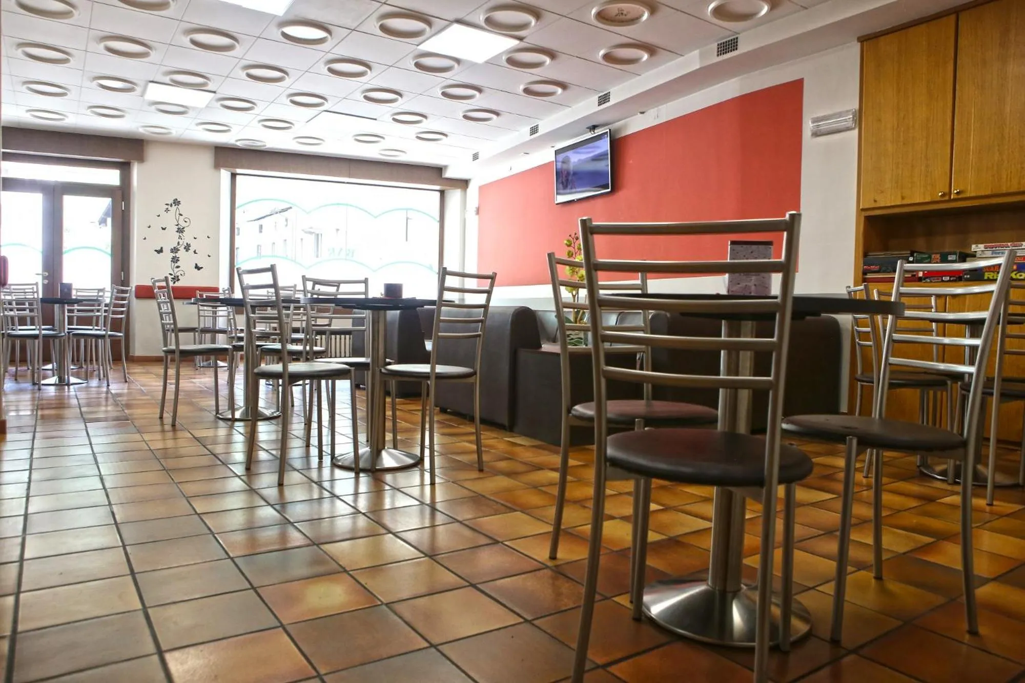 Communal lounge/ TV room in Albergo Gusmeroli