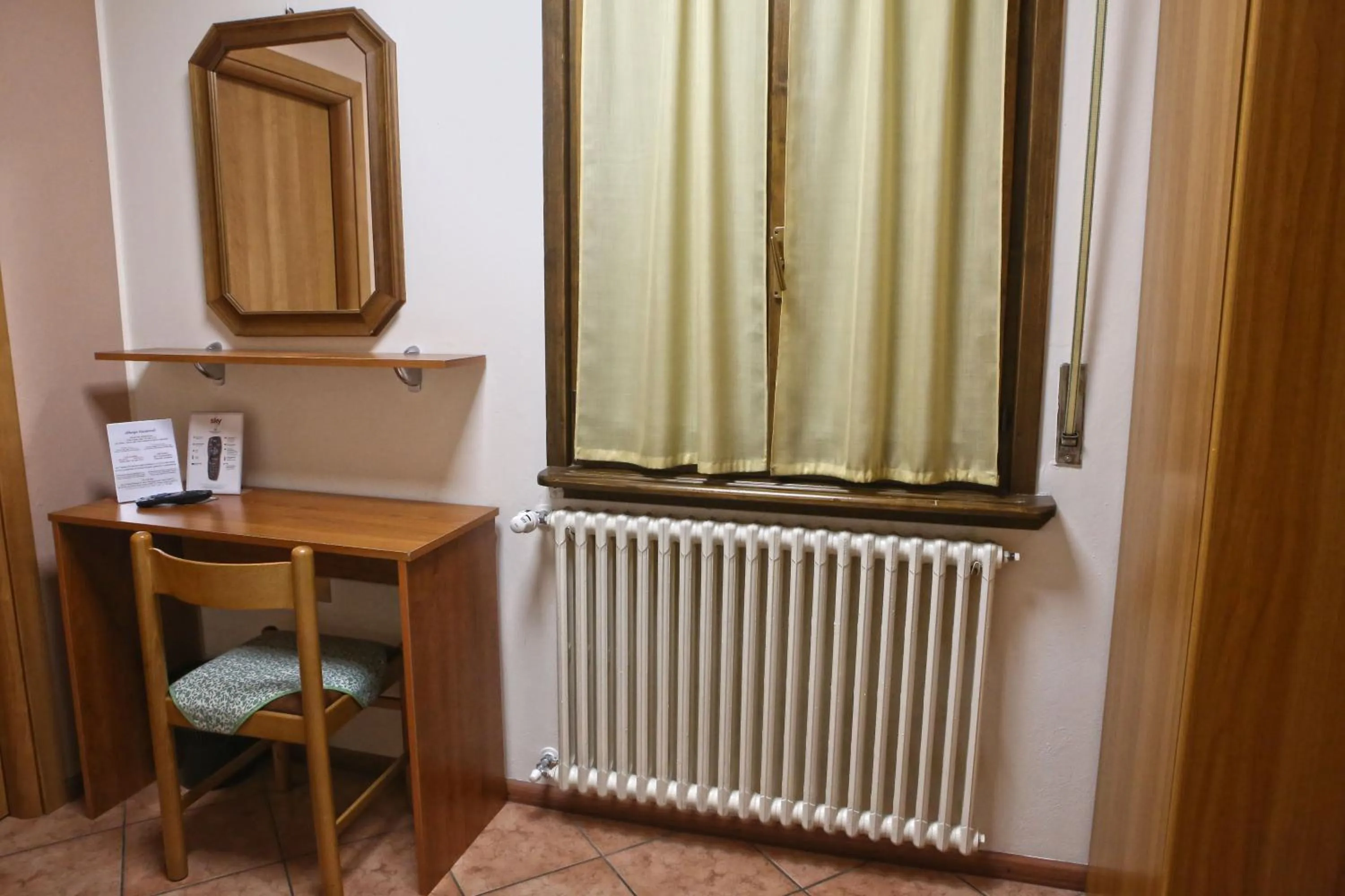 Photo of the whole room in Albergo Gusmeroli