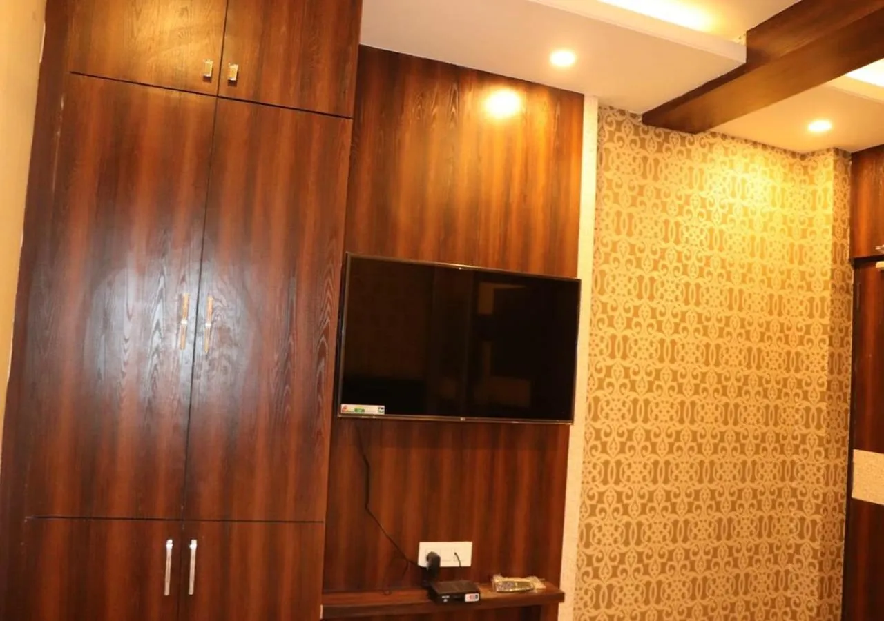 TV and multimedia in Hotel Angina