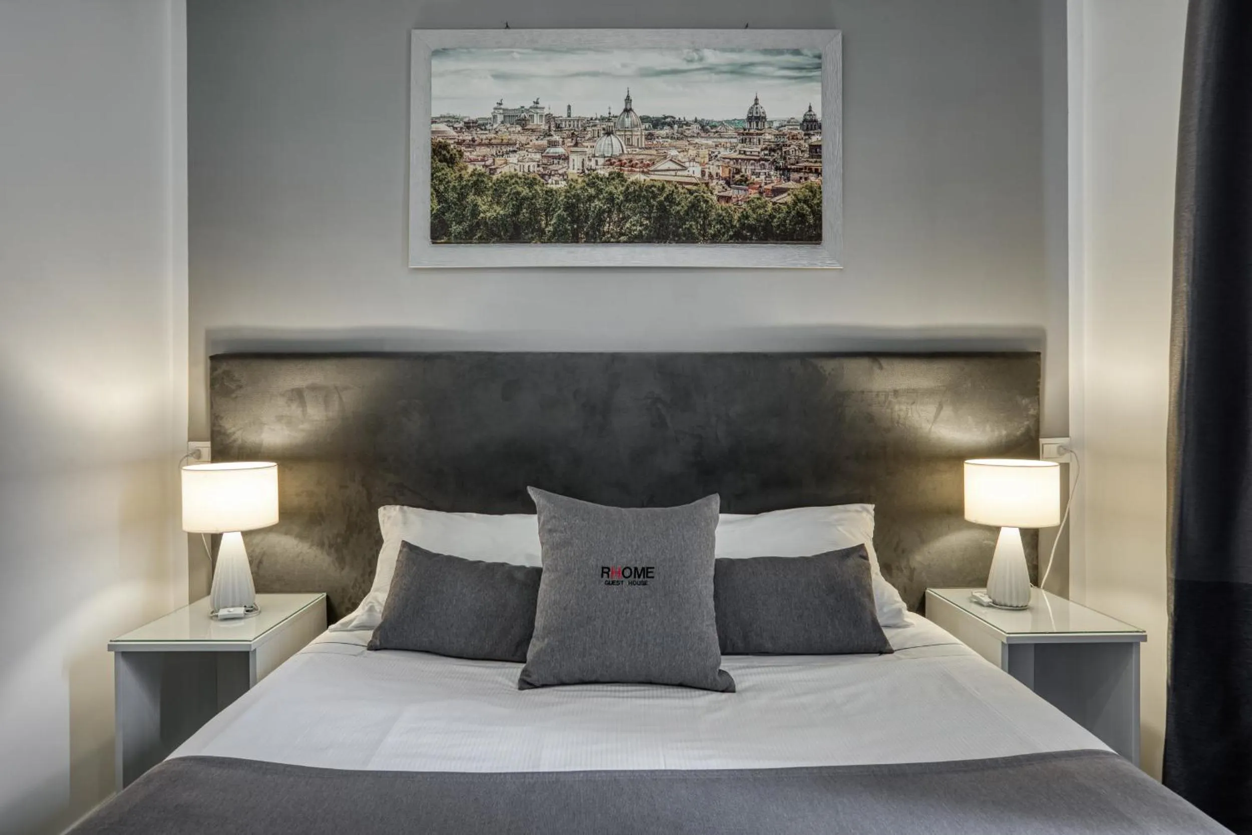 Bedroom, Bed in Rhome Guest House