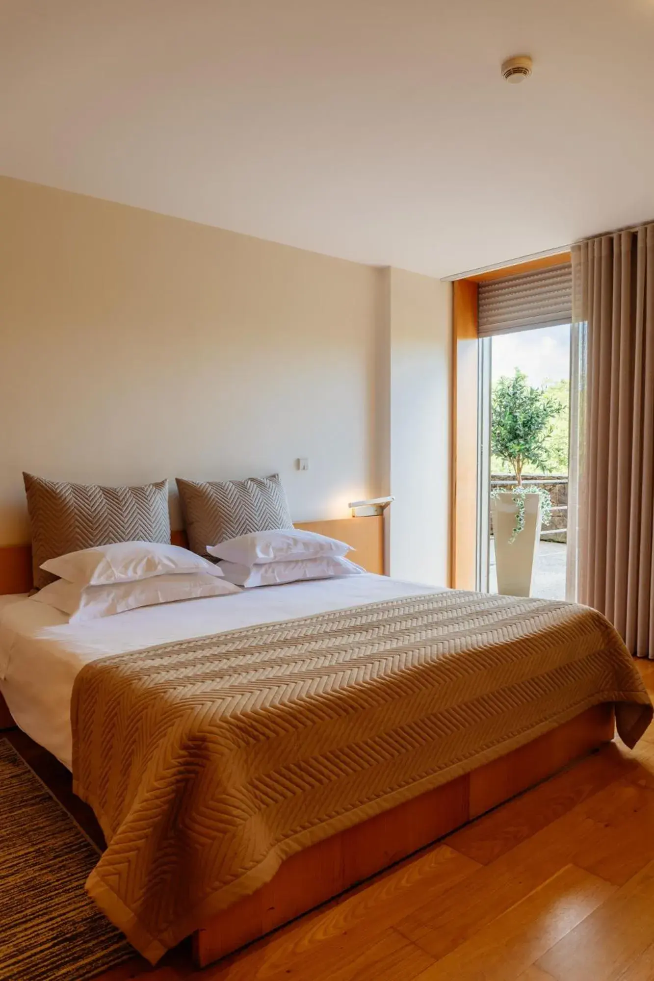 Double or Twin Room Terrace with Golf View in Axis Ponte de Lima Golf Resort Hotel Double or Twin Room Terrace with Golf View in Axis Ponte de Lima Golf Resort Hotel