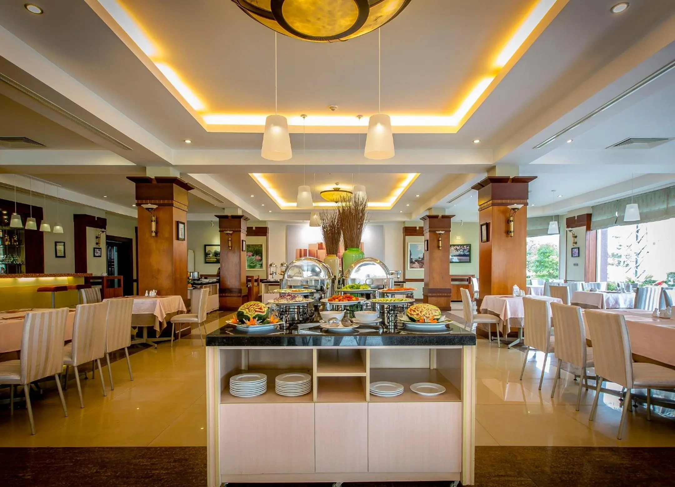 Restaurant/places to eat in Sai Gon Quang Binh Hotel