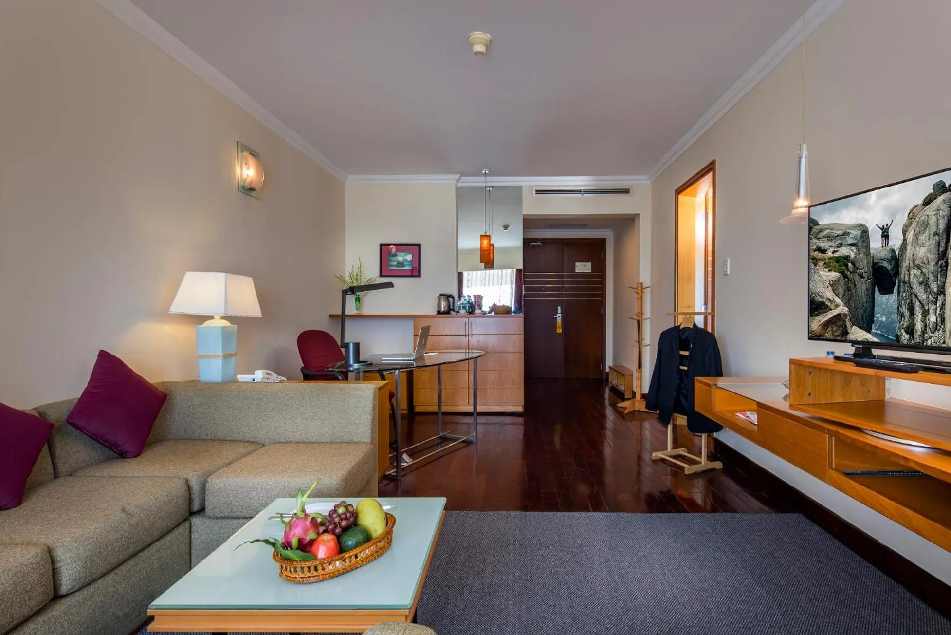 Living room in Sai Gon Quang Binh Hotel