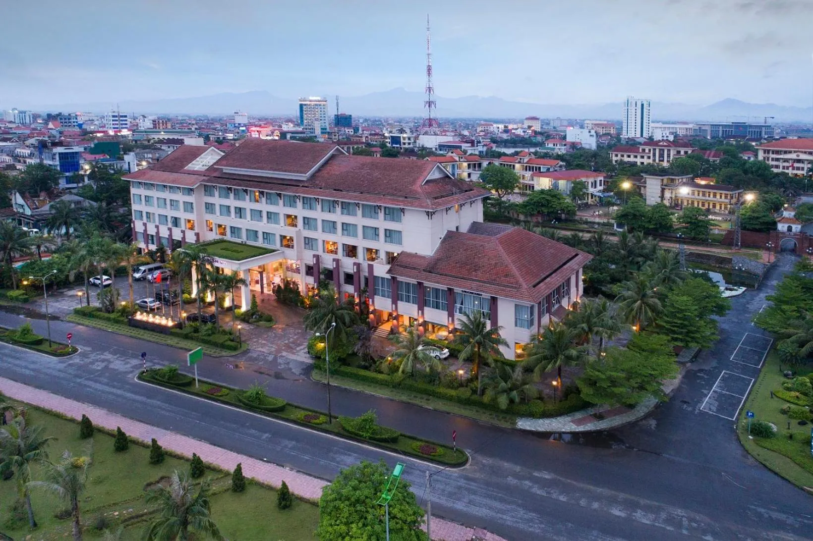 Property building in Sai Gon Quang Binh Hotel