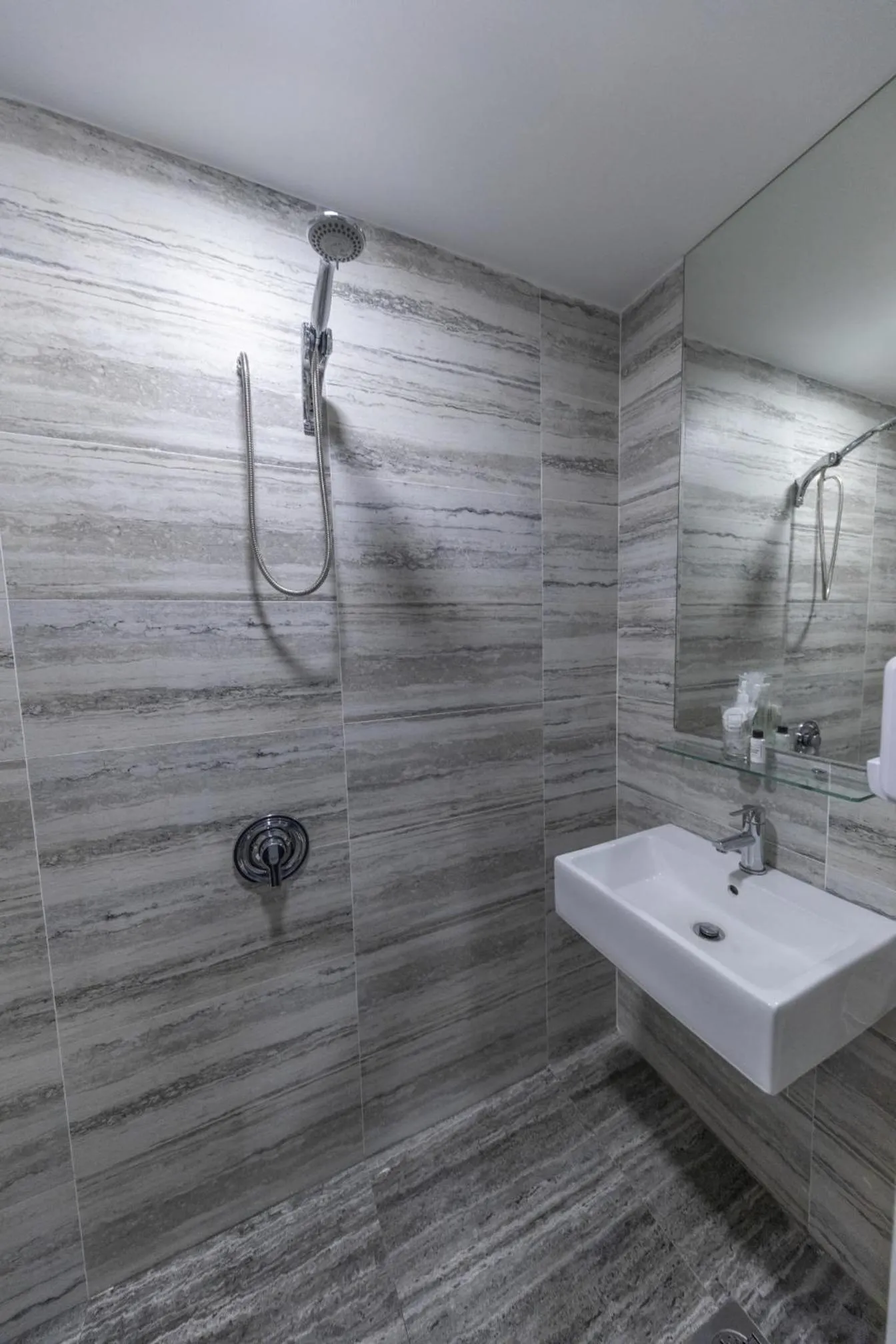 Bathroom in Butternut Tree Hotel