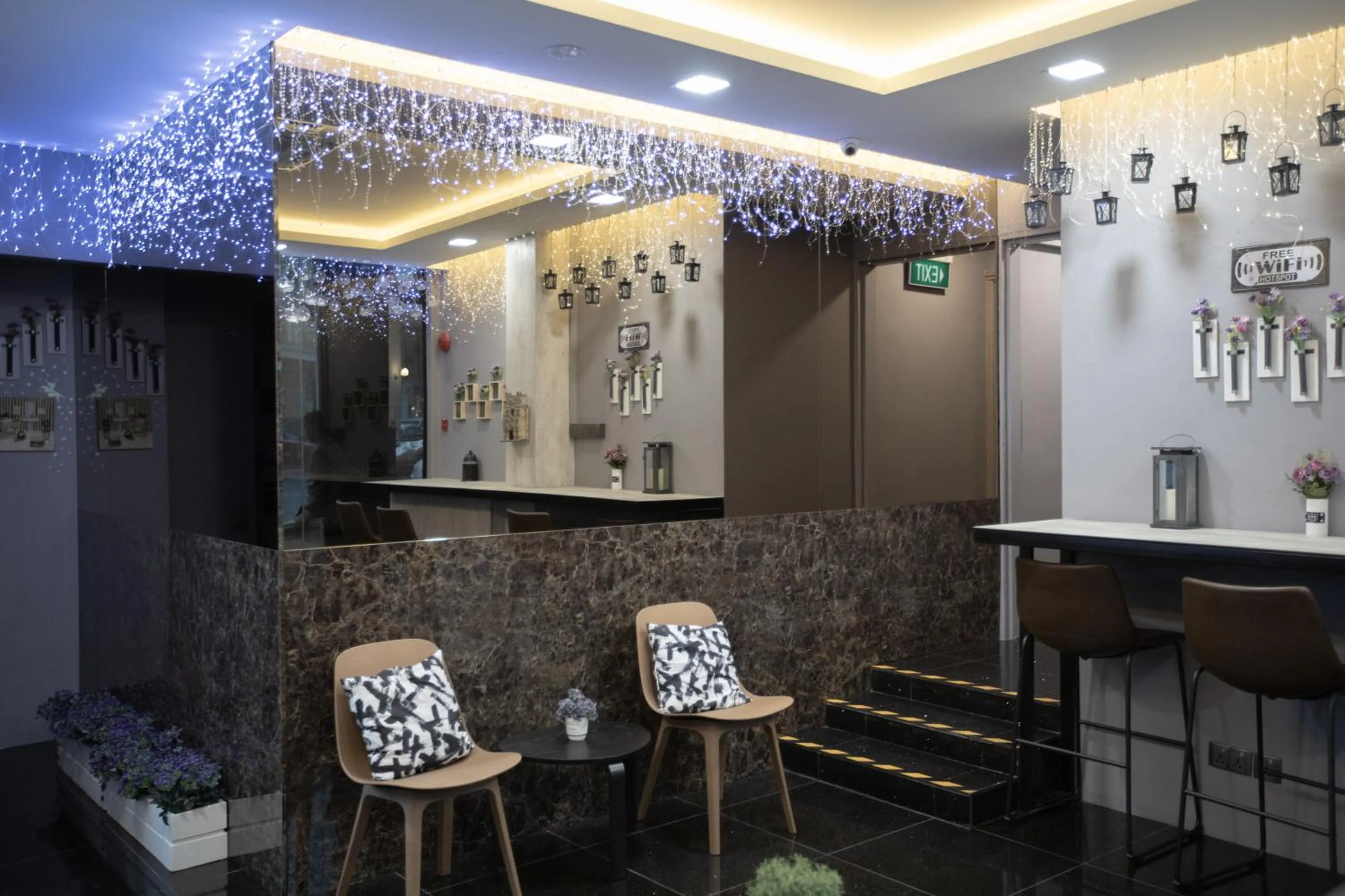 Lobby/Reception in Butternut Tree Hotel