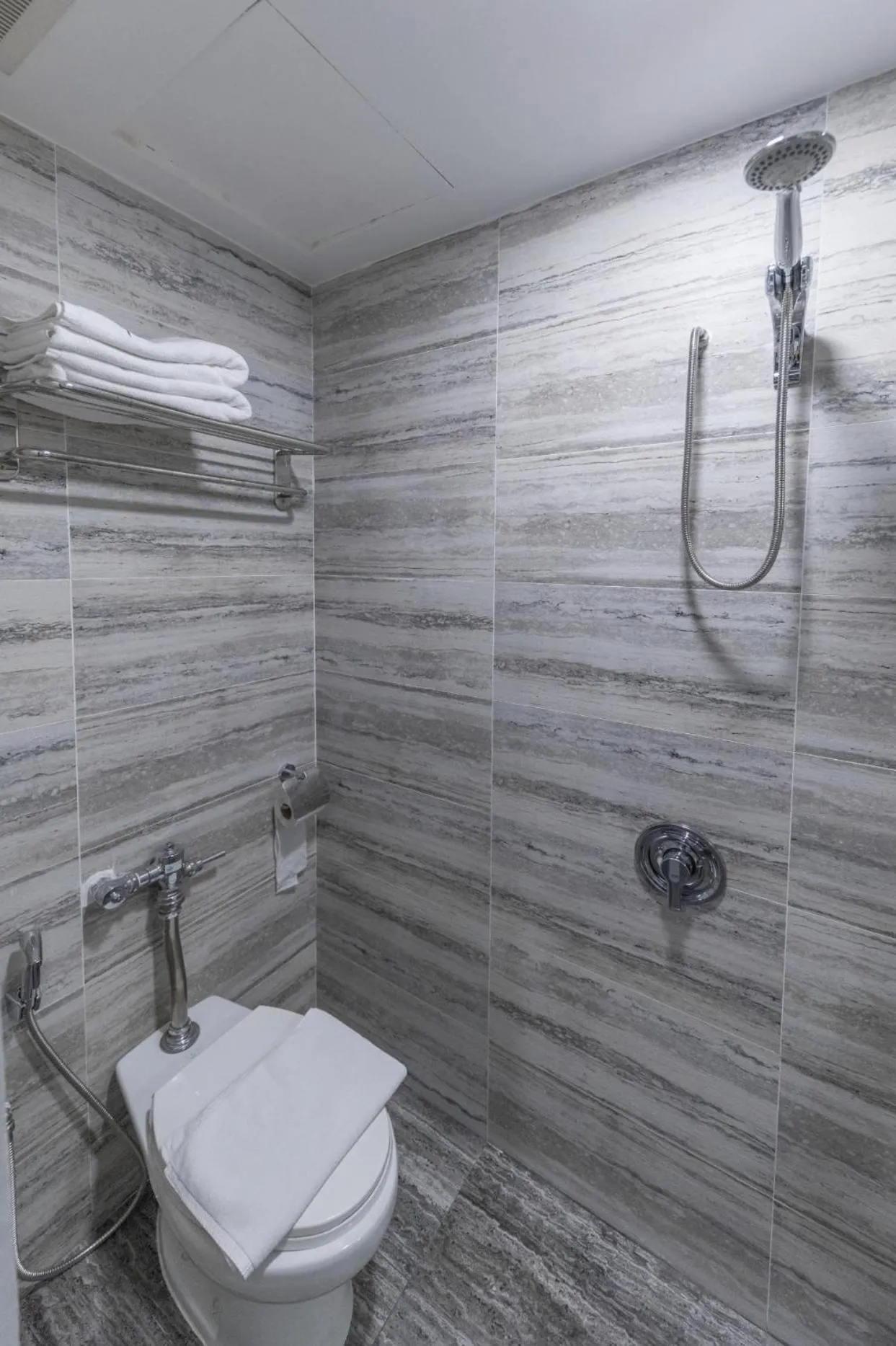 Bathroom in Butternut Tree Hotel