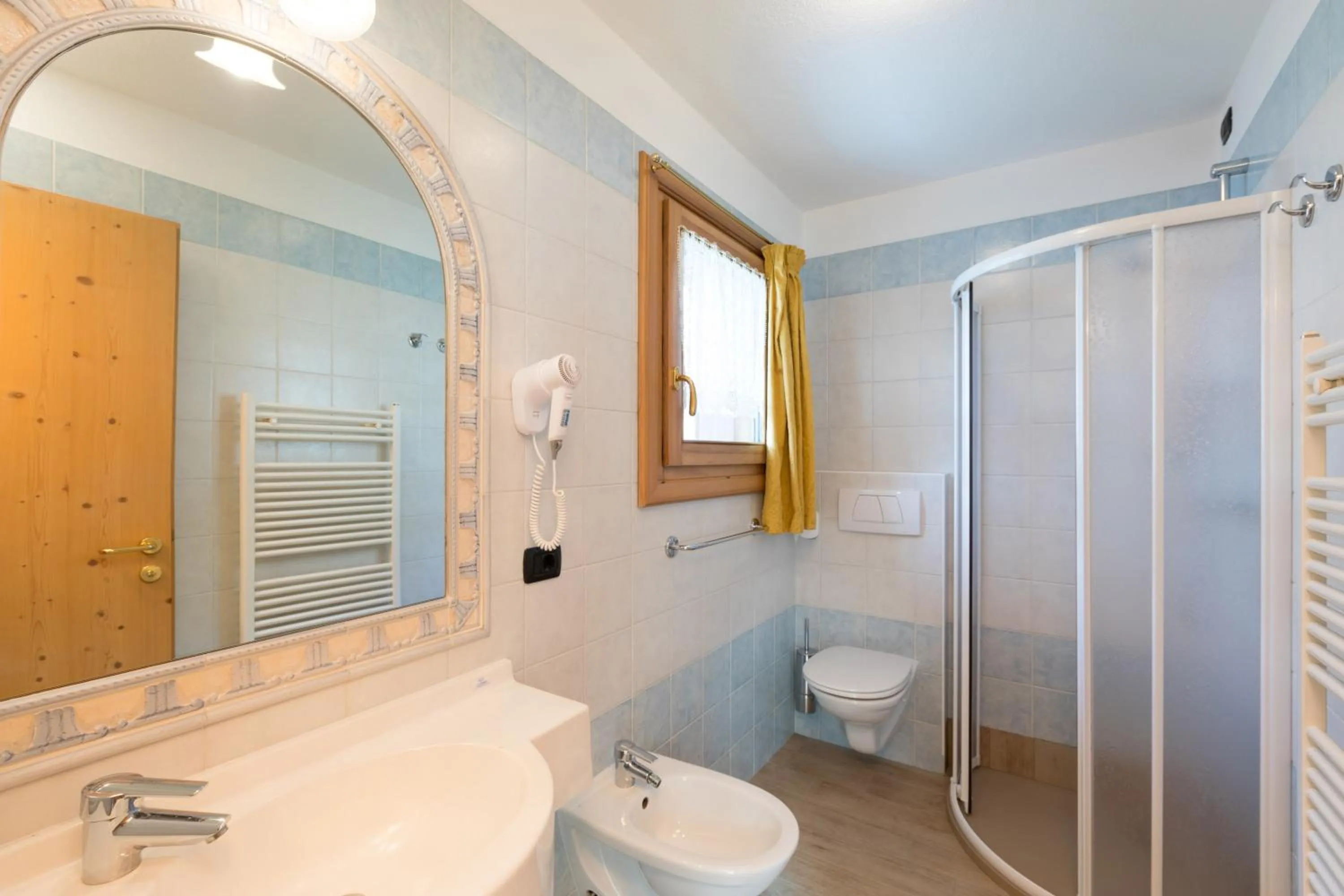 Bathroom in Hotel Champagne