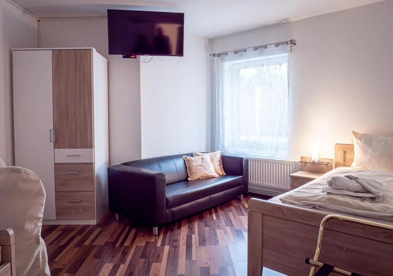 Bed in Hotel Bouzid - Laatzen