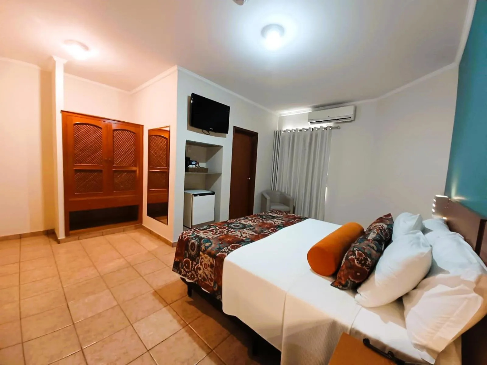 Bed in Hotel Riviera