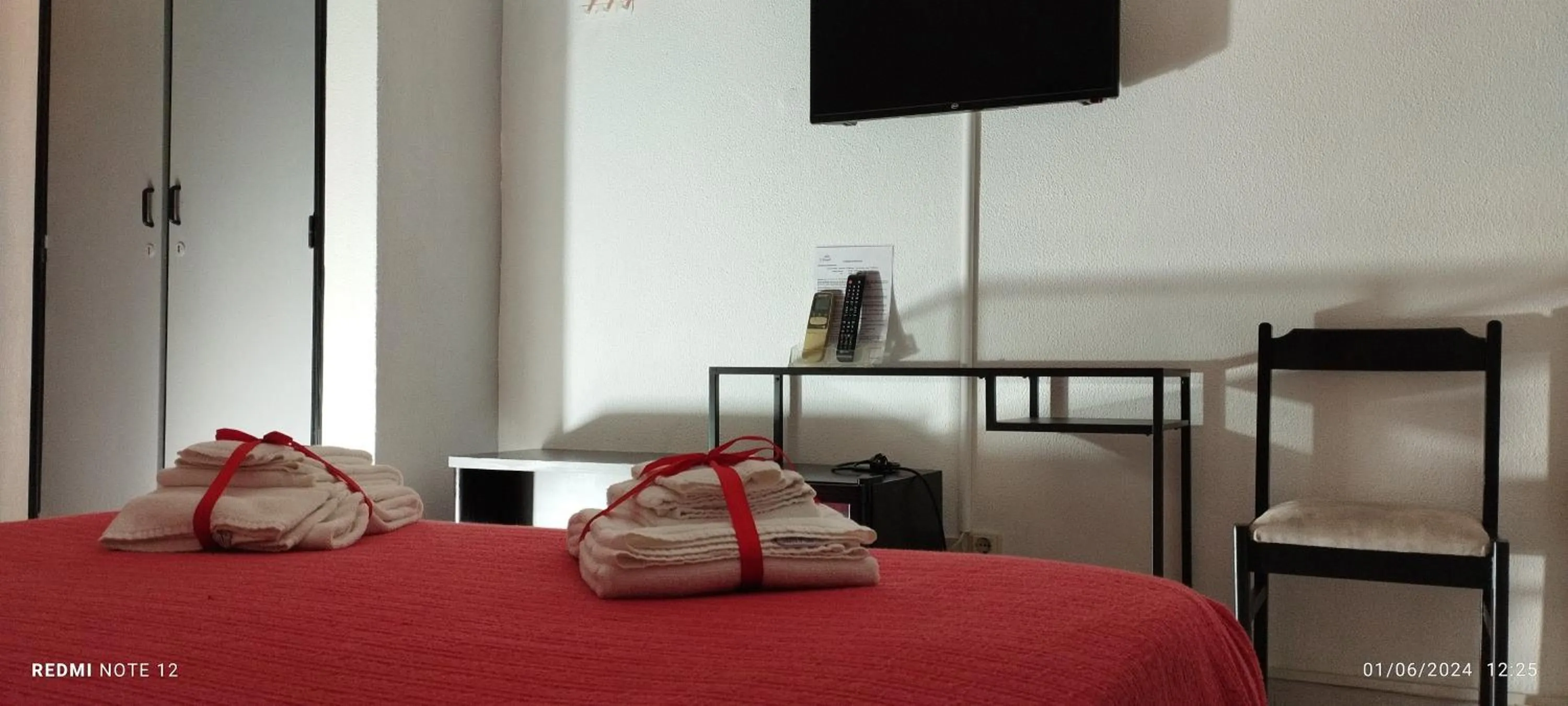 Bedroom, Bed in Hotel Alnacir