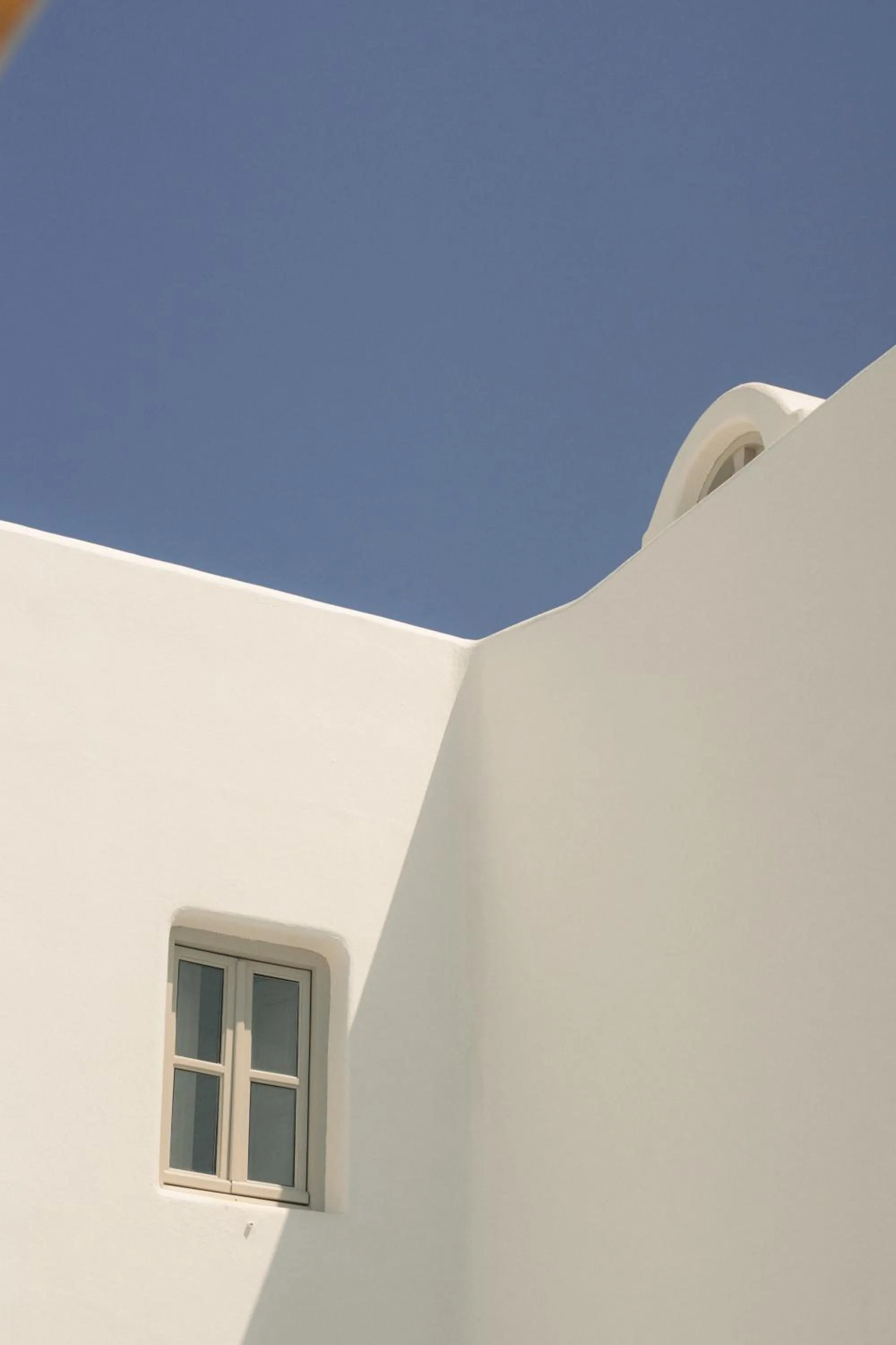 Property building in Black Rose Beach Suites