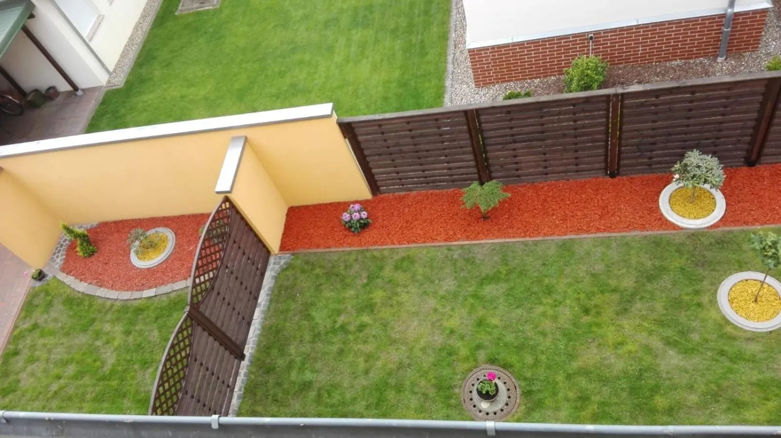 Garden in Gästehaus Burgblick