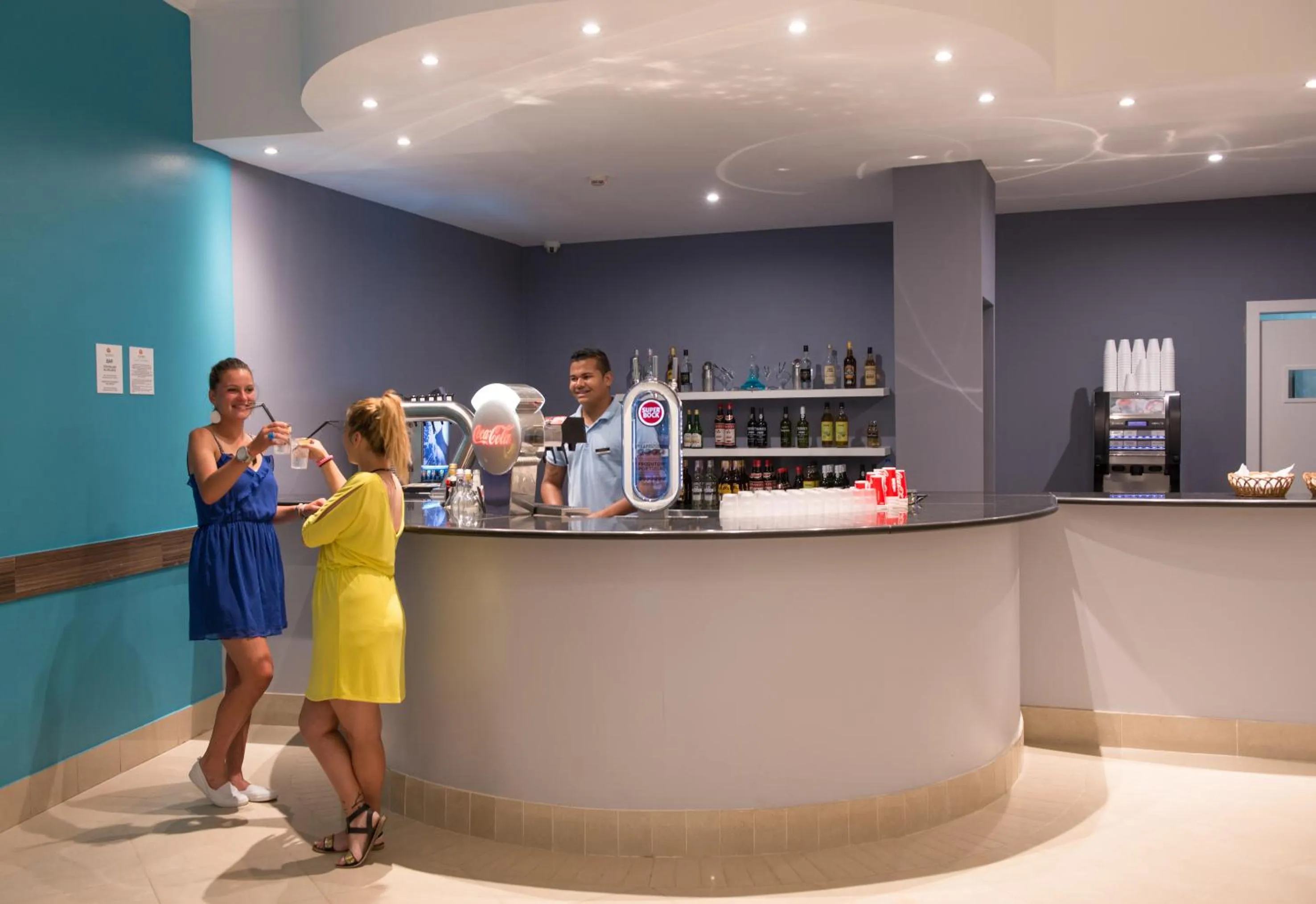 Lounge or bar in 3HB Clube Humbria - All Inclusive