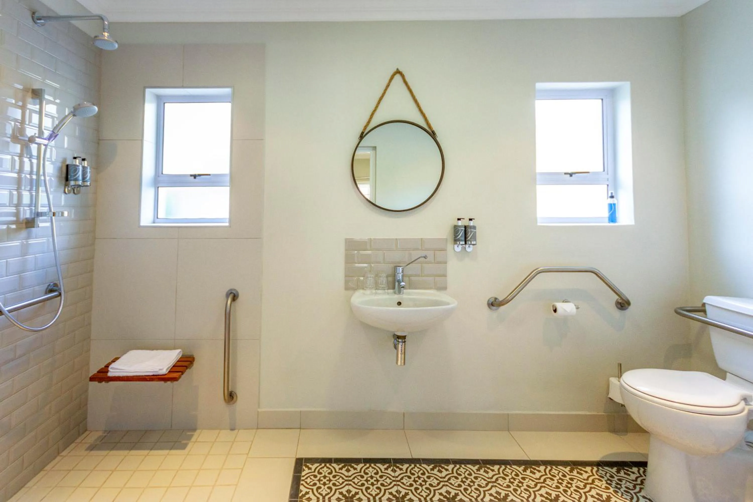 Toilet in Monte Vista Boutique Hotel