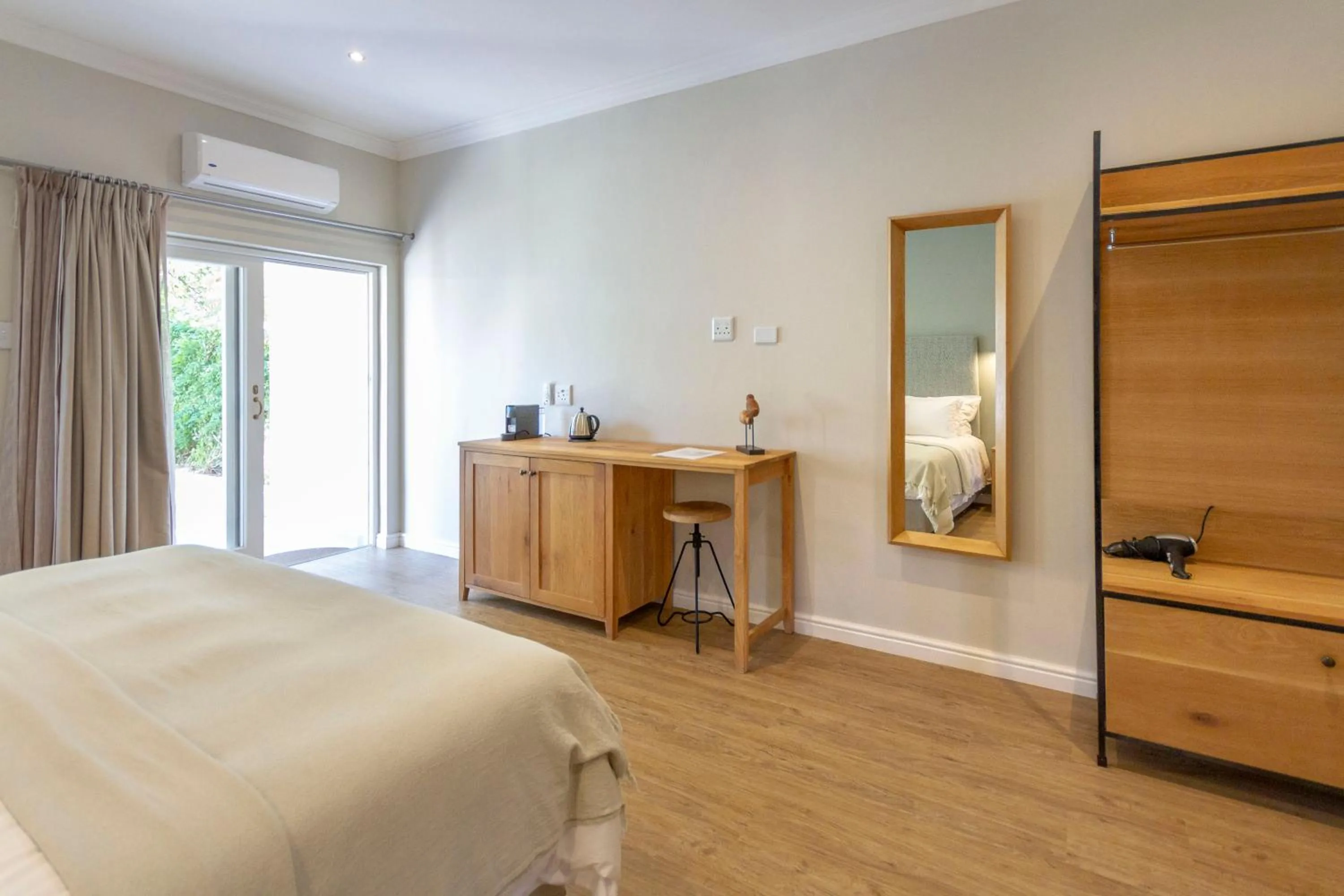 Coffee/tea facilities, Bed in Monte Vista Boutique Hotel