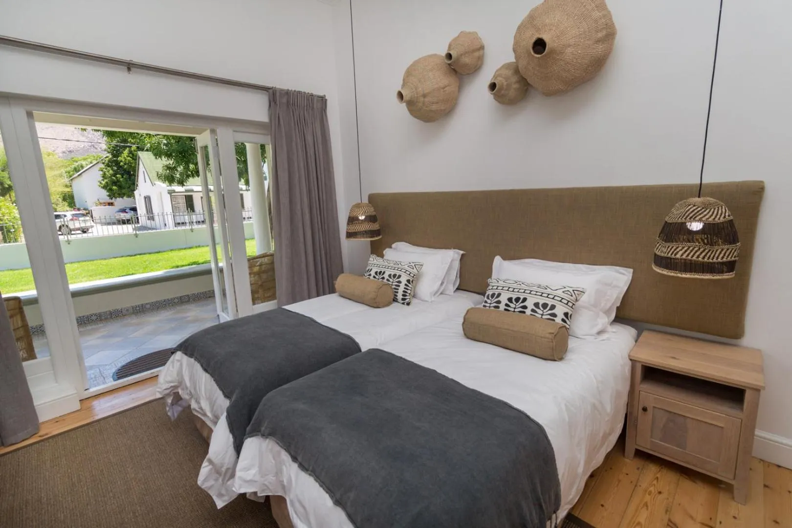 Patio, Bed in Monte Vista Boutique Hotel