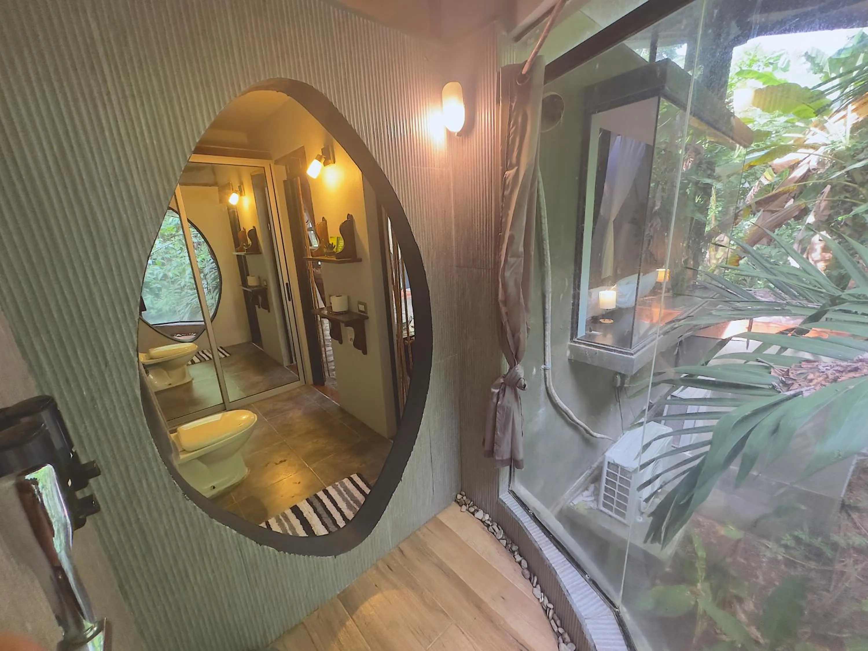 Shower in Canaima Chill House