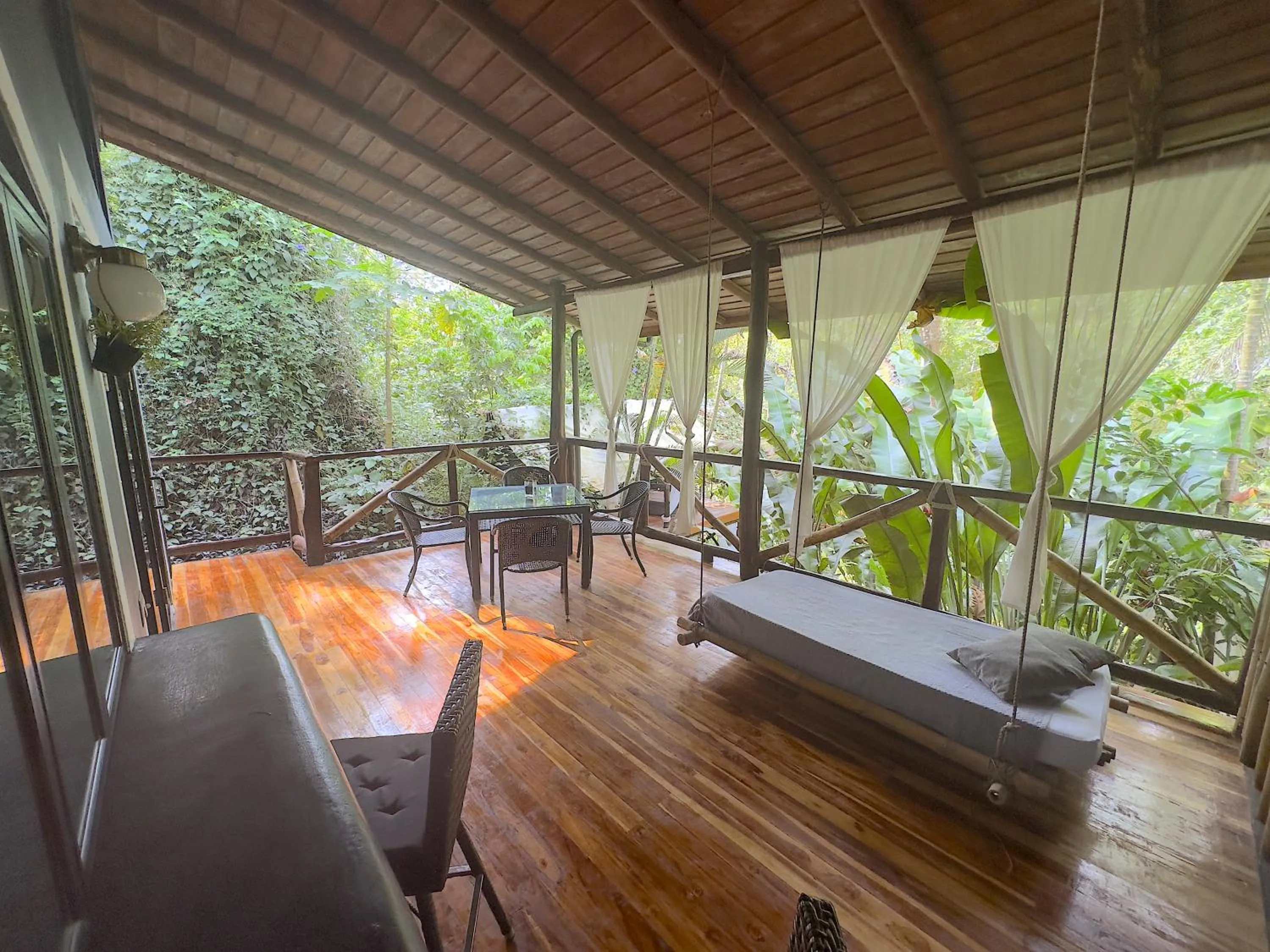 Patio in Canaima Chill House