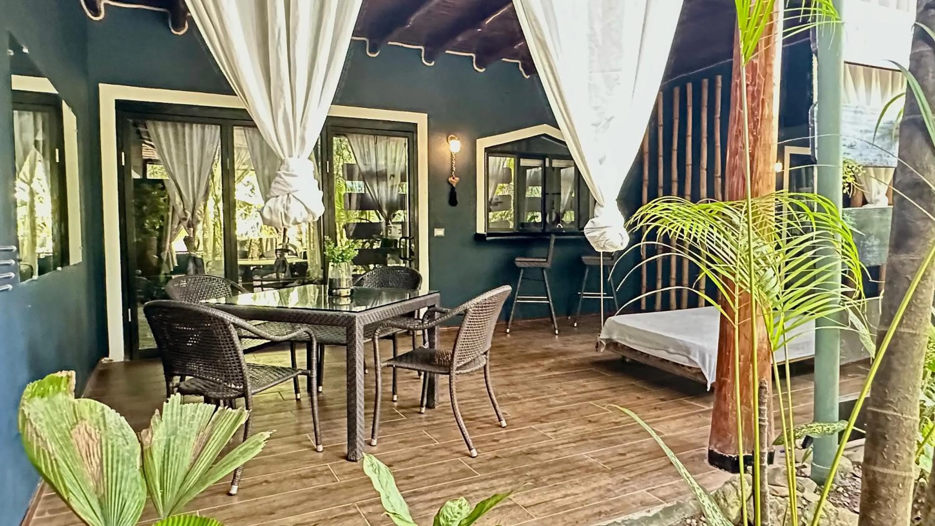 Garden in Canaima Chill House