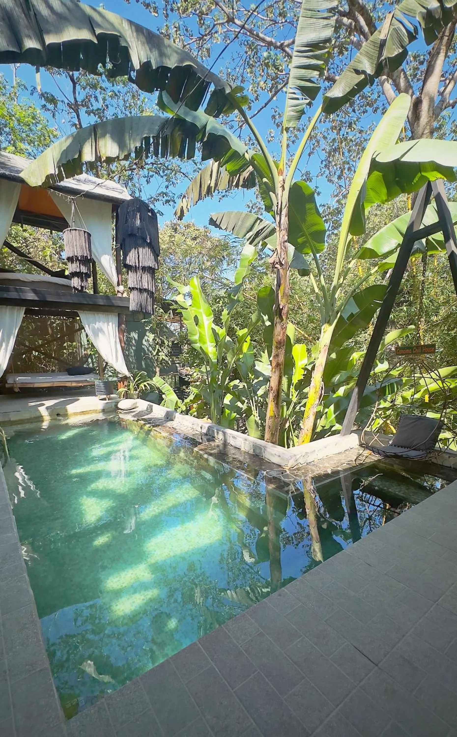 Pool view in Canaima Chill House