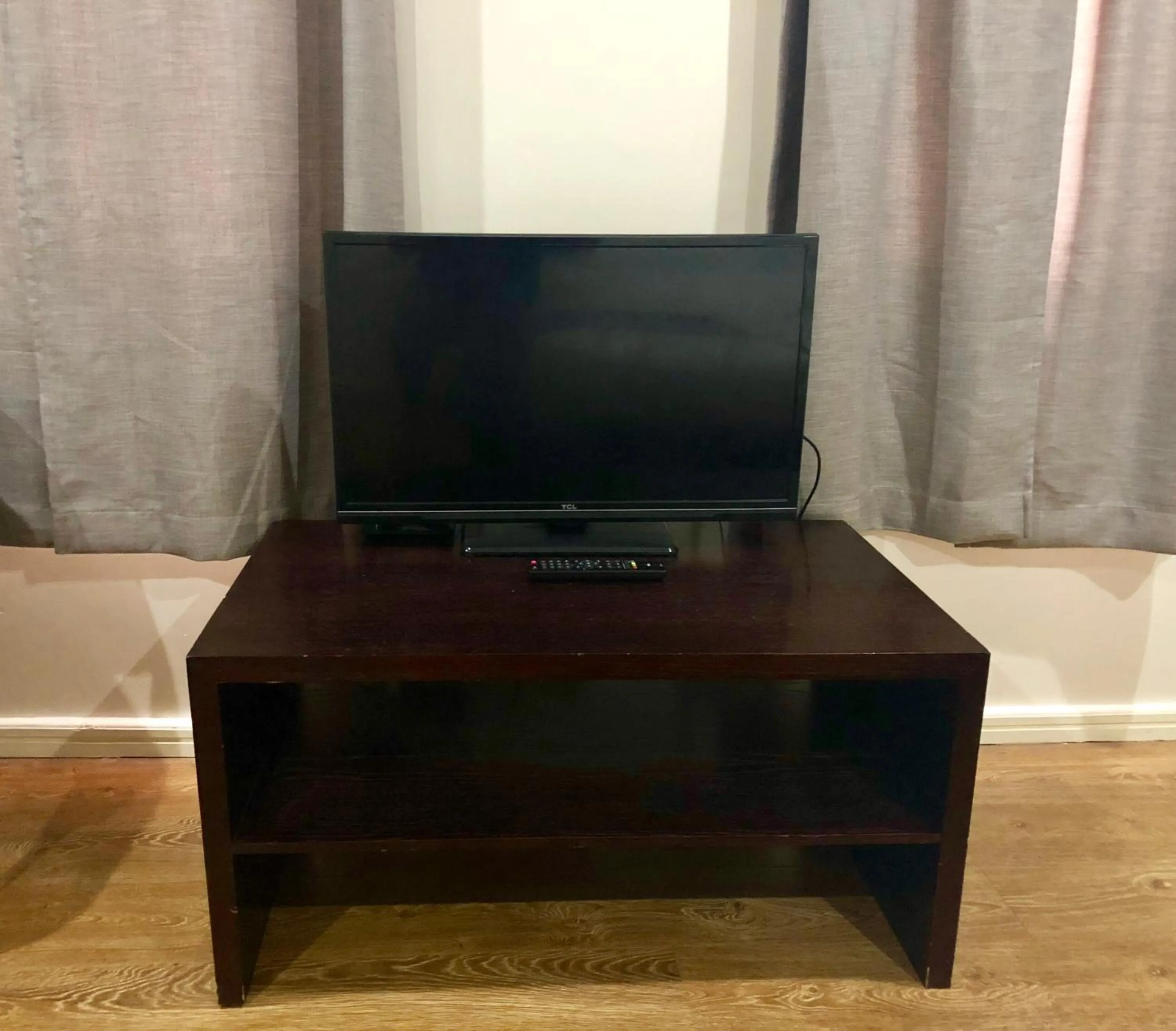 TV and multimedia in The White House Hotel