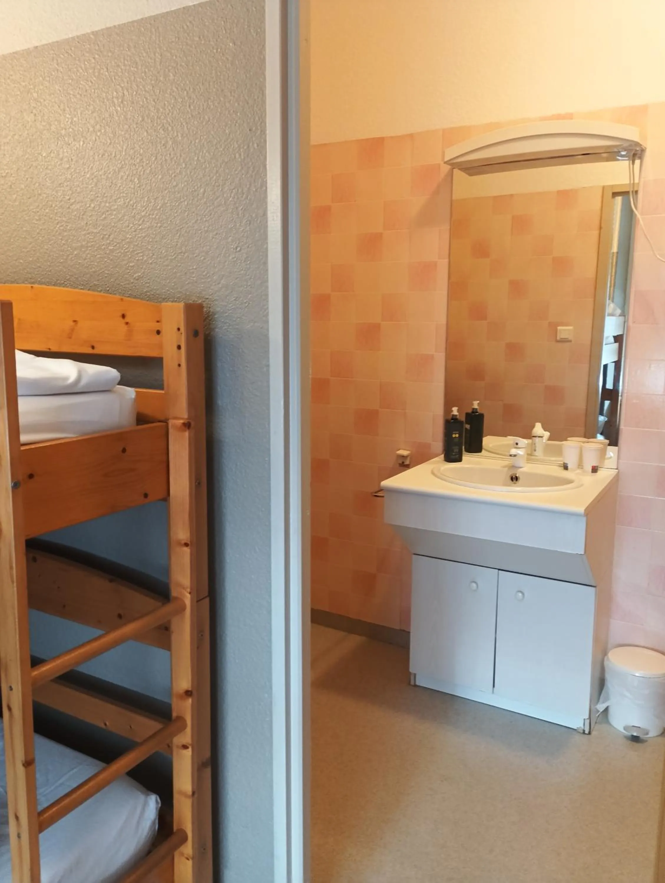 Bed in Résidence SoAnSa du Gérardmer de la Sci Rsast - Col de la Schlucht