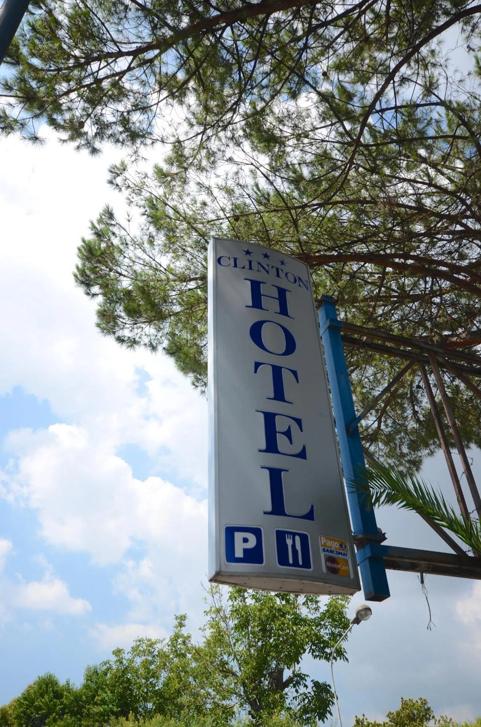 Property logo or sign in Hotel Clinton