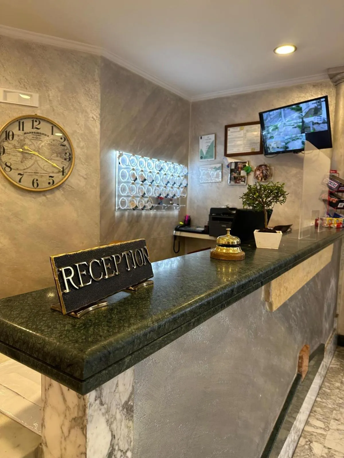 Lobby or reception in Hotel Clinton