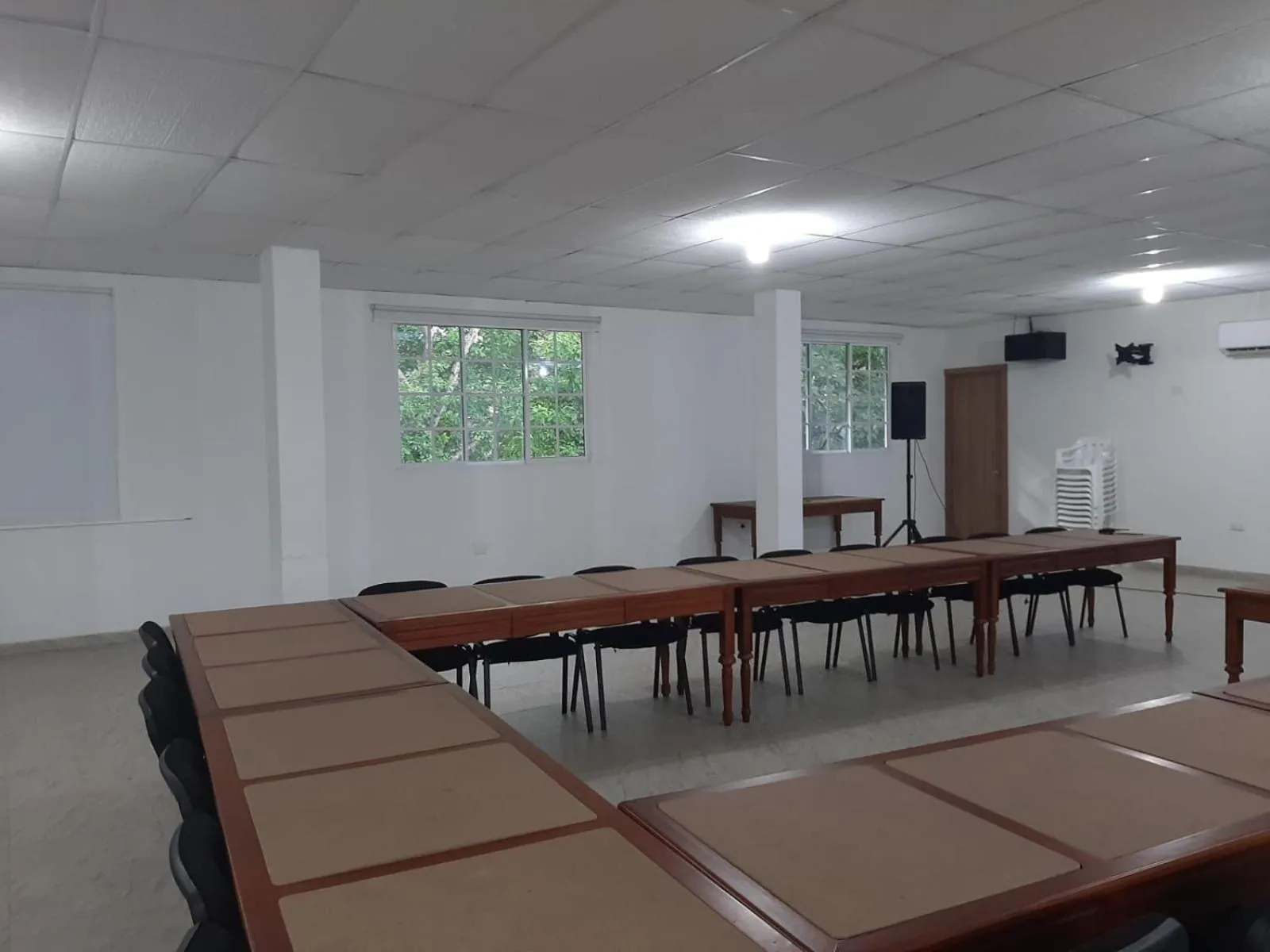 Business facilities in Genesis Hotel