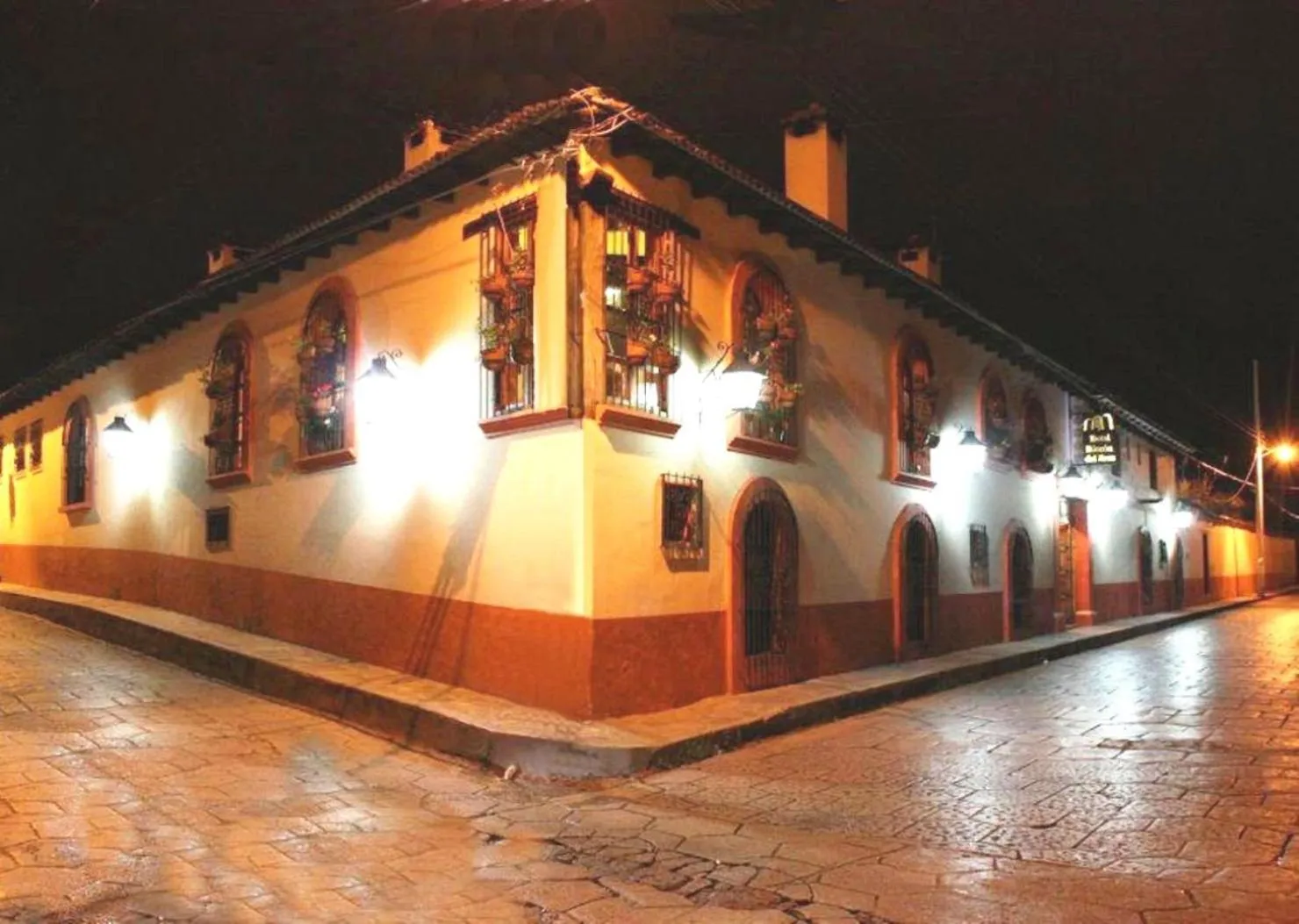 Facade/entrance in Hotel Rincon Del Arco
