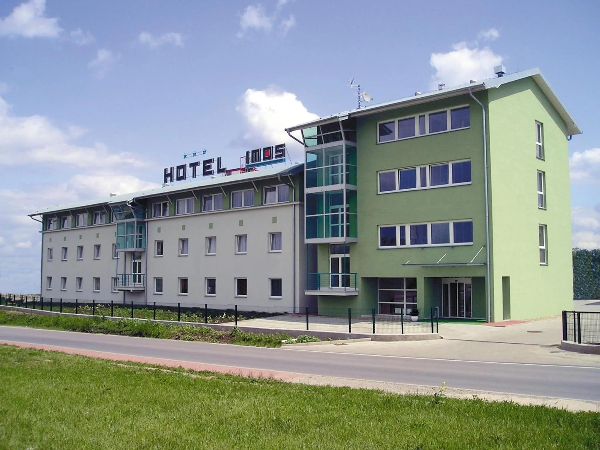 Property building in Hotel Imos