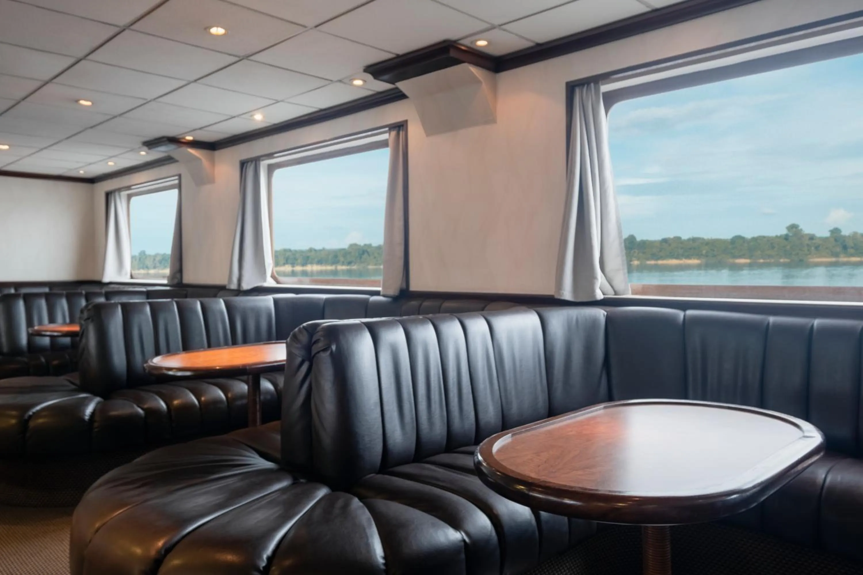 Lounge or bar in Grand Amazon Expedition - All Inclusive