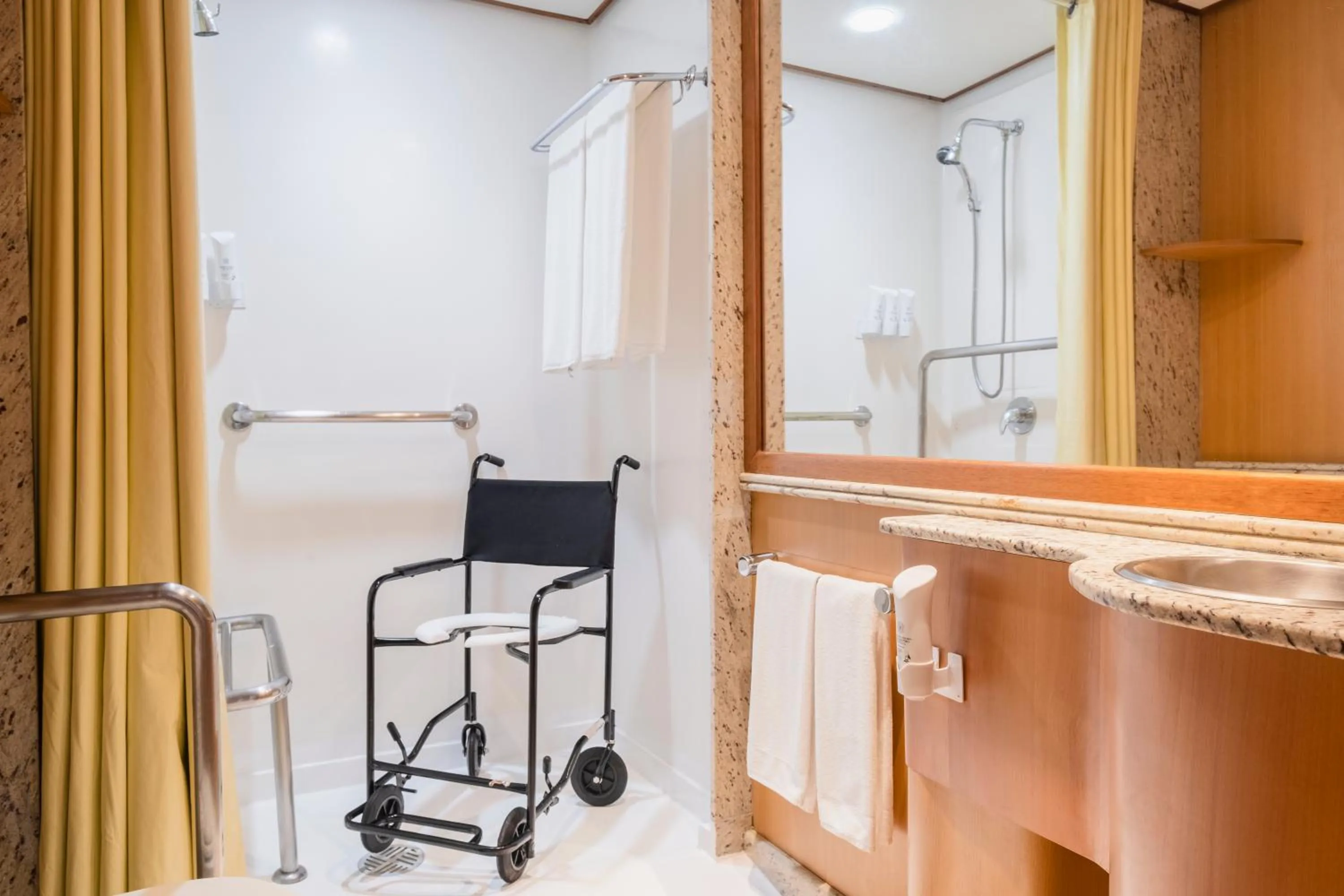 acessibility in Grand Amazon Expedition - All Inclusive