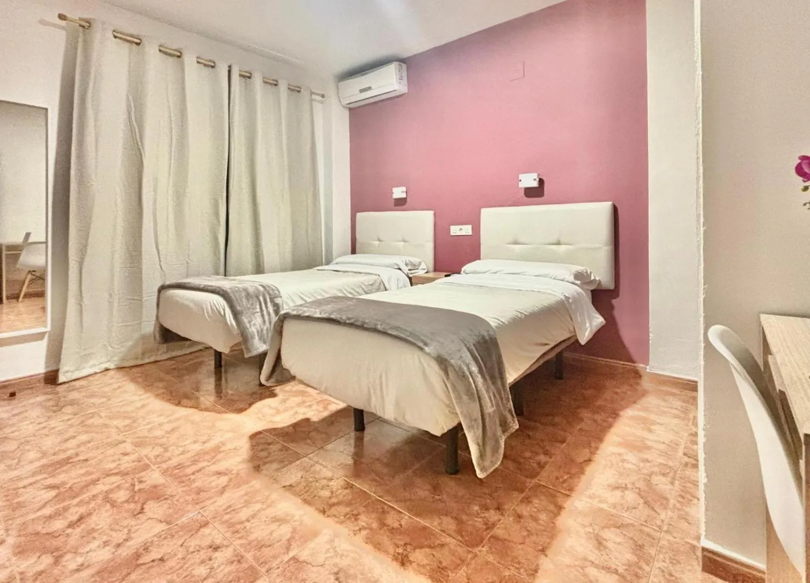 Photo of the whole room, Bed in Pensión Rocamar