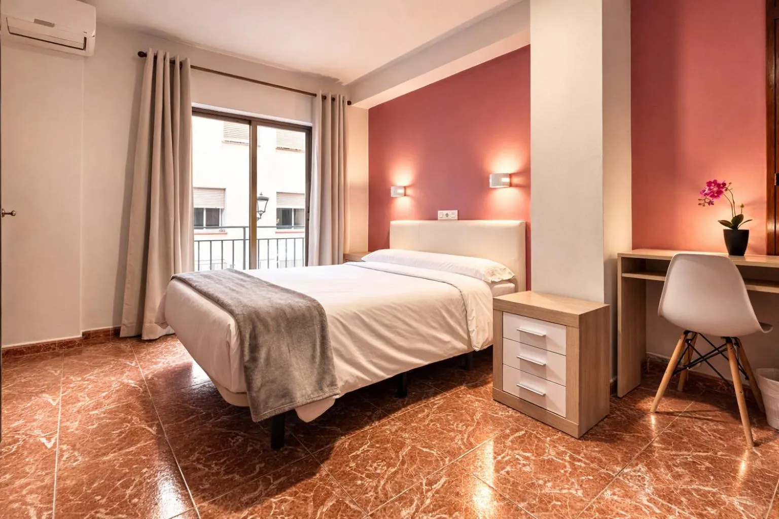 Bed in Pensión Rocamar