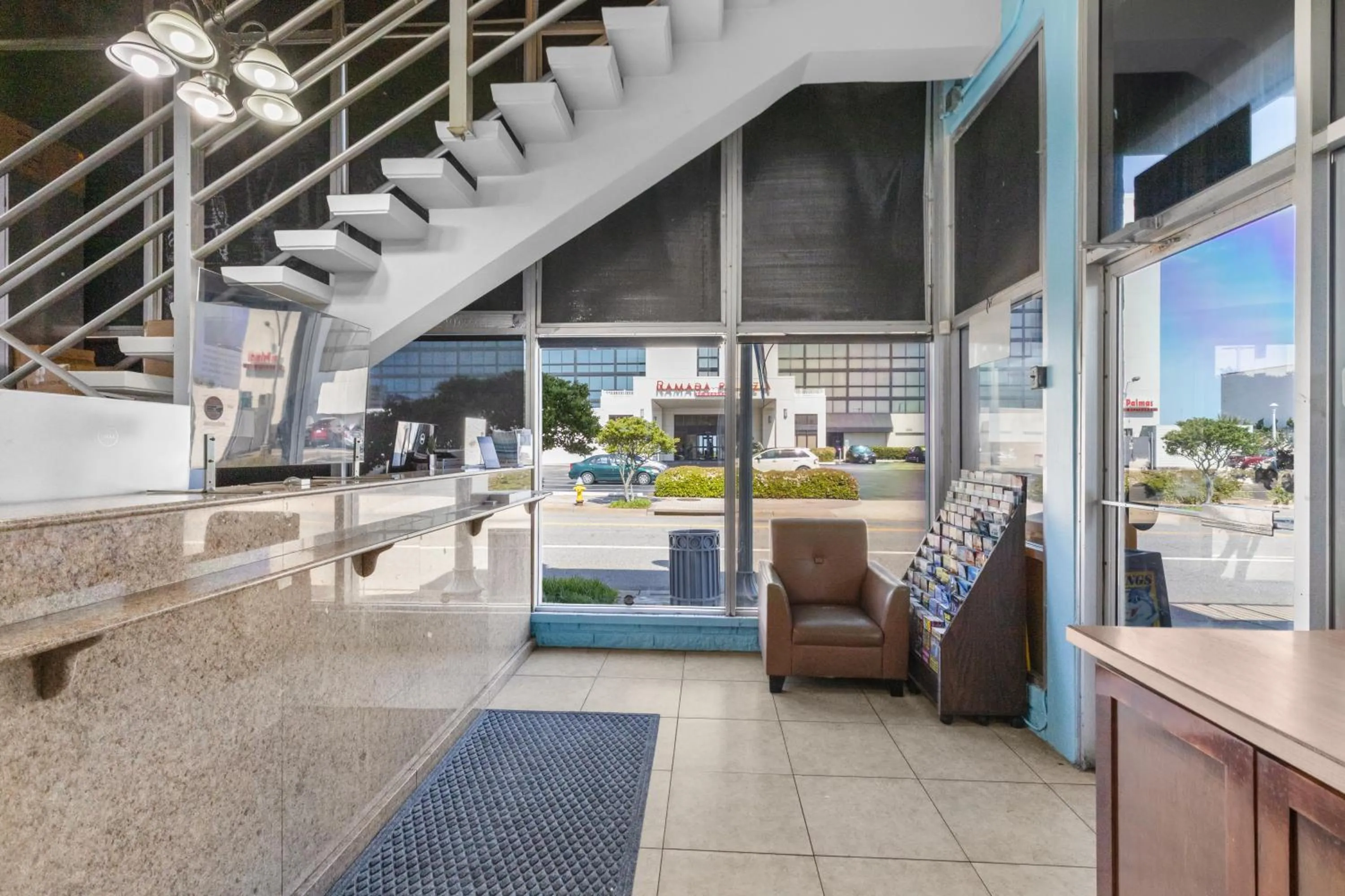 Lobby or reception in Atlantic Inn