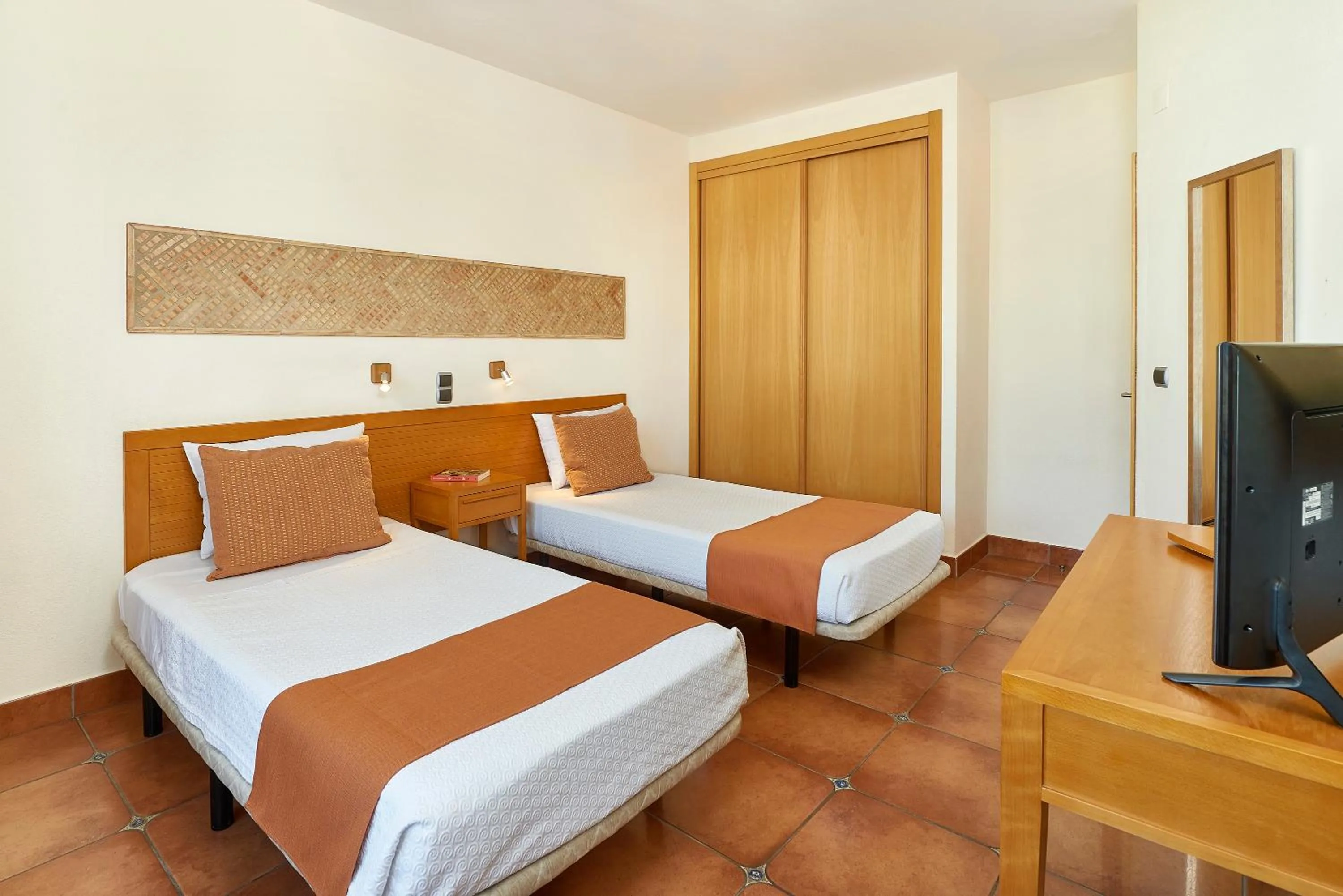 Bedroom, Bed in Oceanus Aparthotel