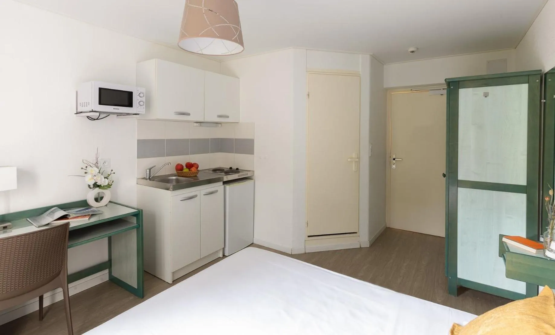 Bed in Appart Hotel Corte HR