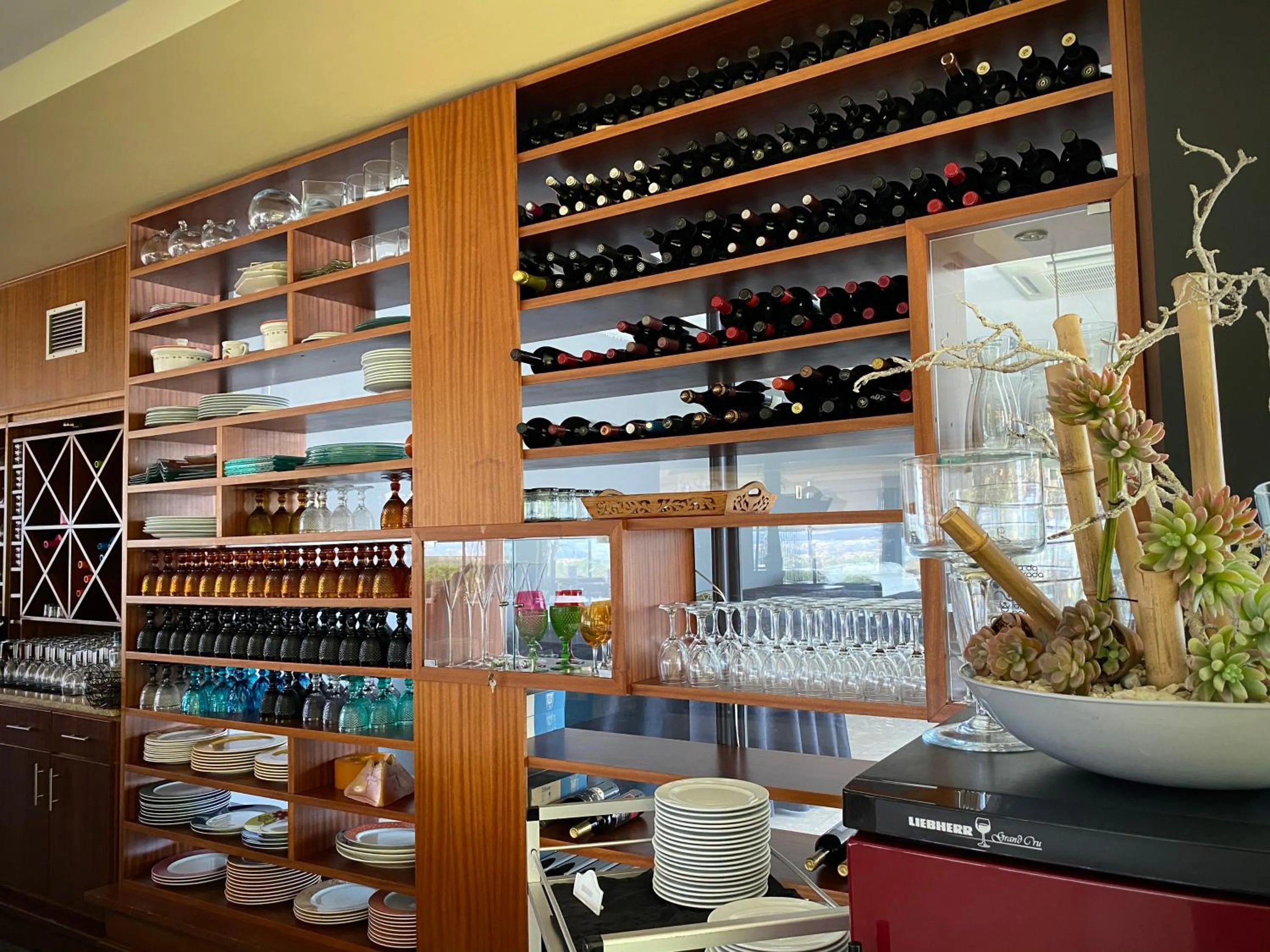 Restaurant/places to eat in Hotel Paraiso